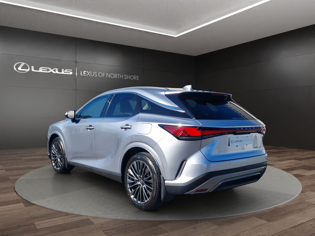 Vehicle image 5