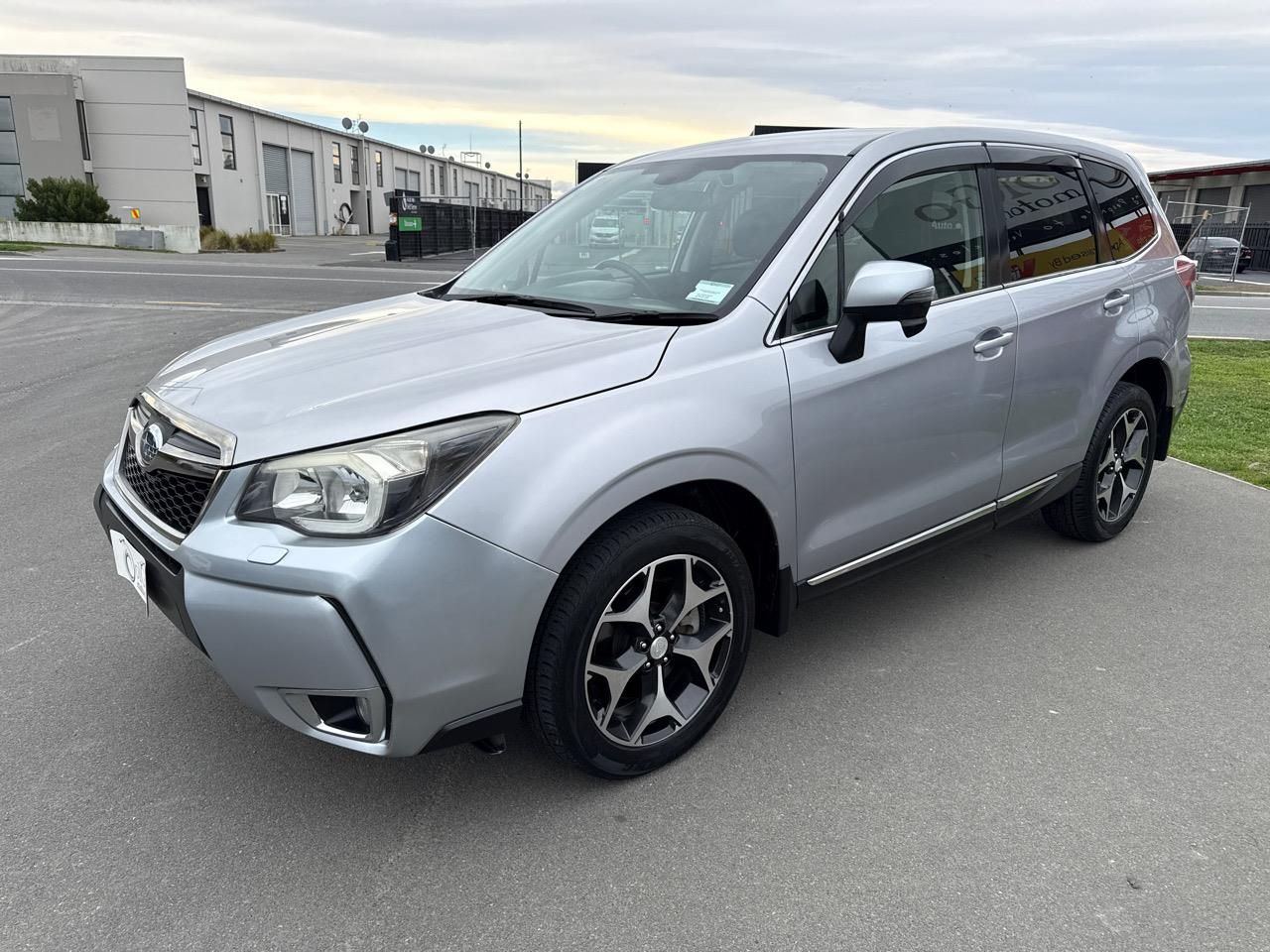 Vehicle image 4