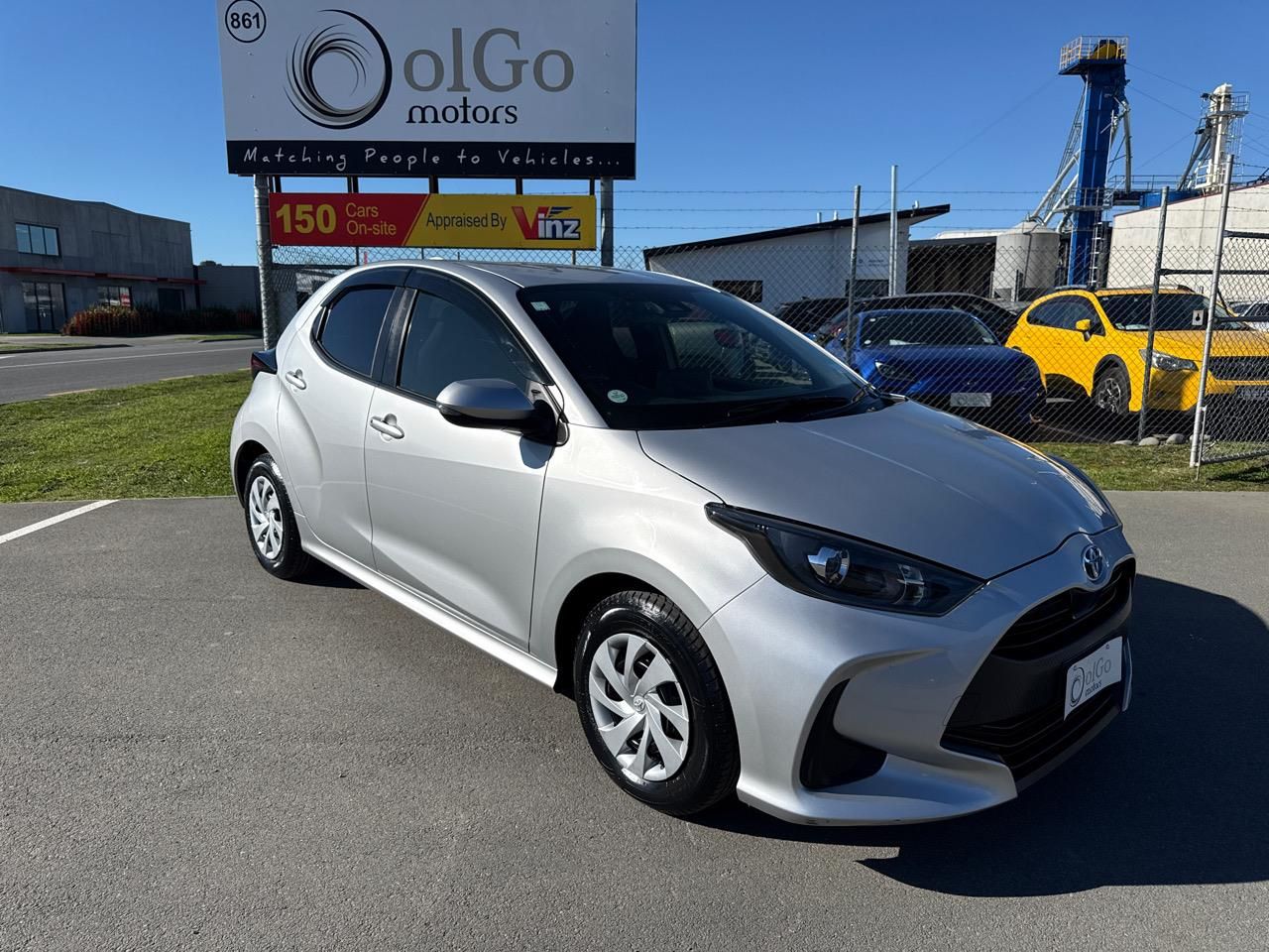 Vehicle image 2