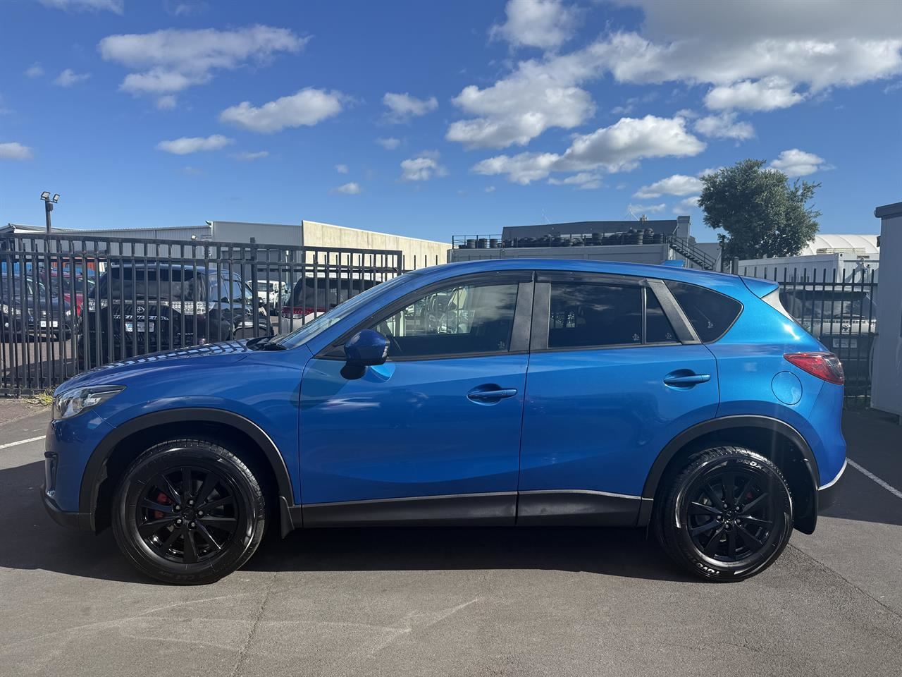 Vehicle image 3