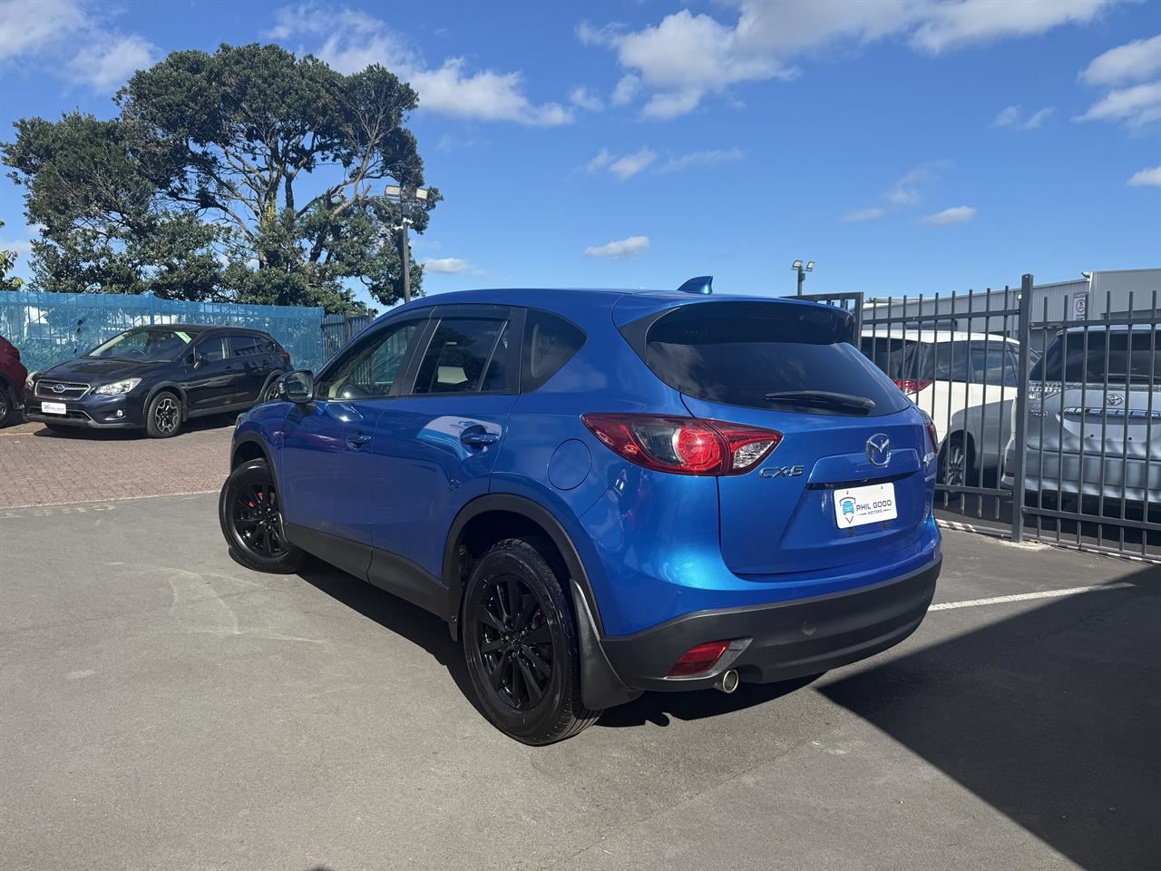 Vehicle image 4