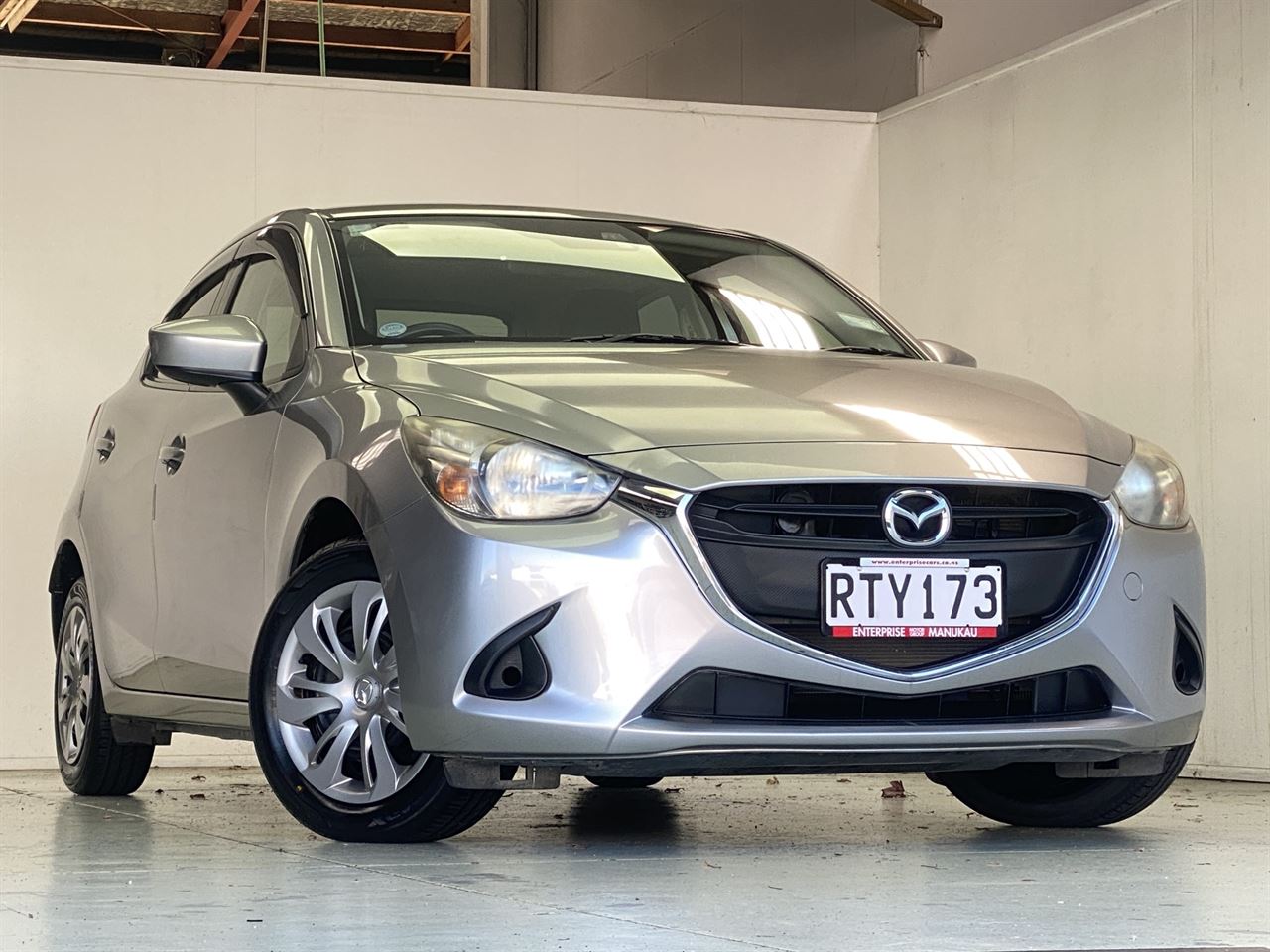 Vehicle image 3