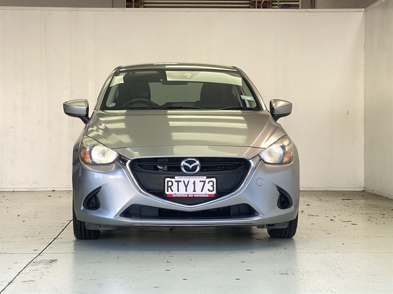 Vehicle image 5