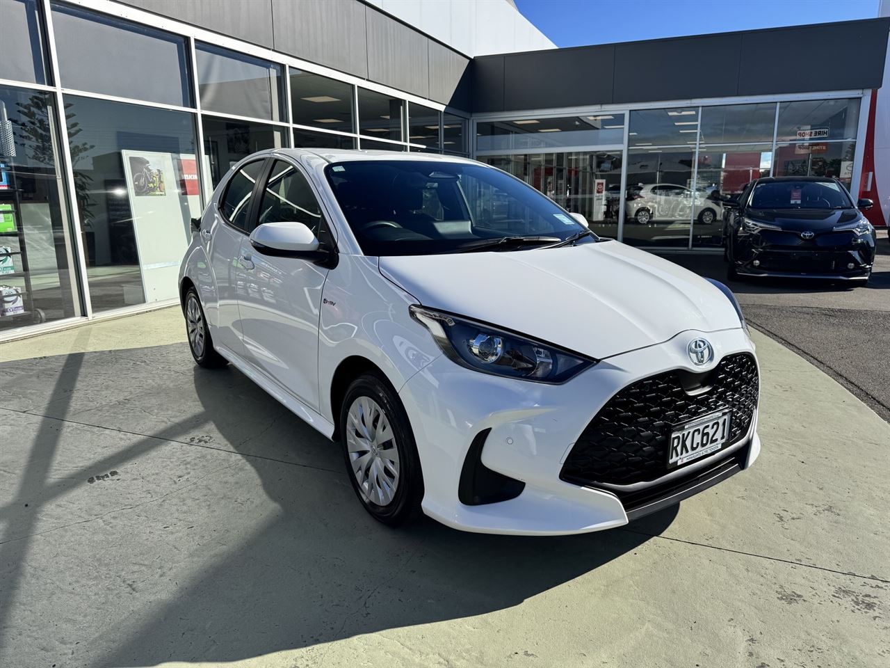 Vehicle image 3
