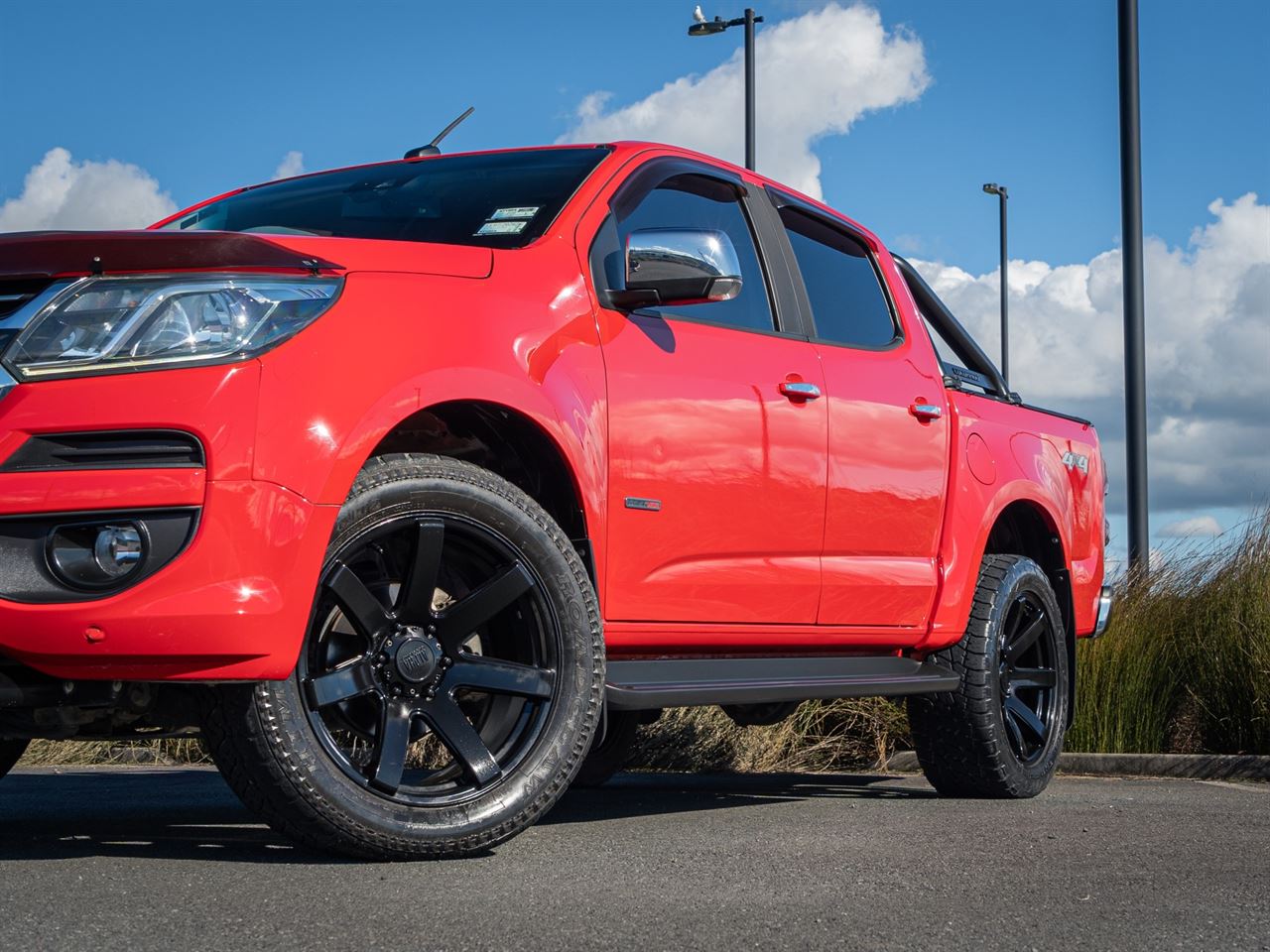 Vehicle image 5
