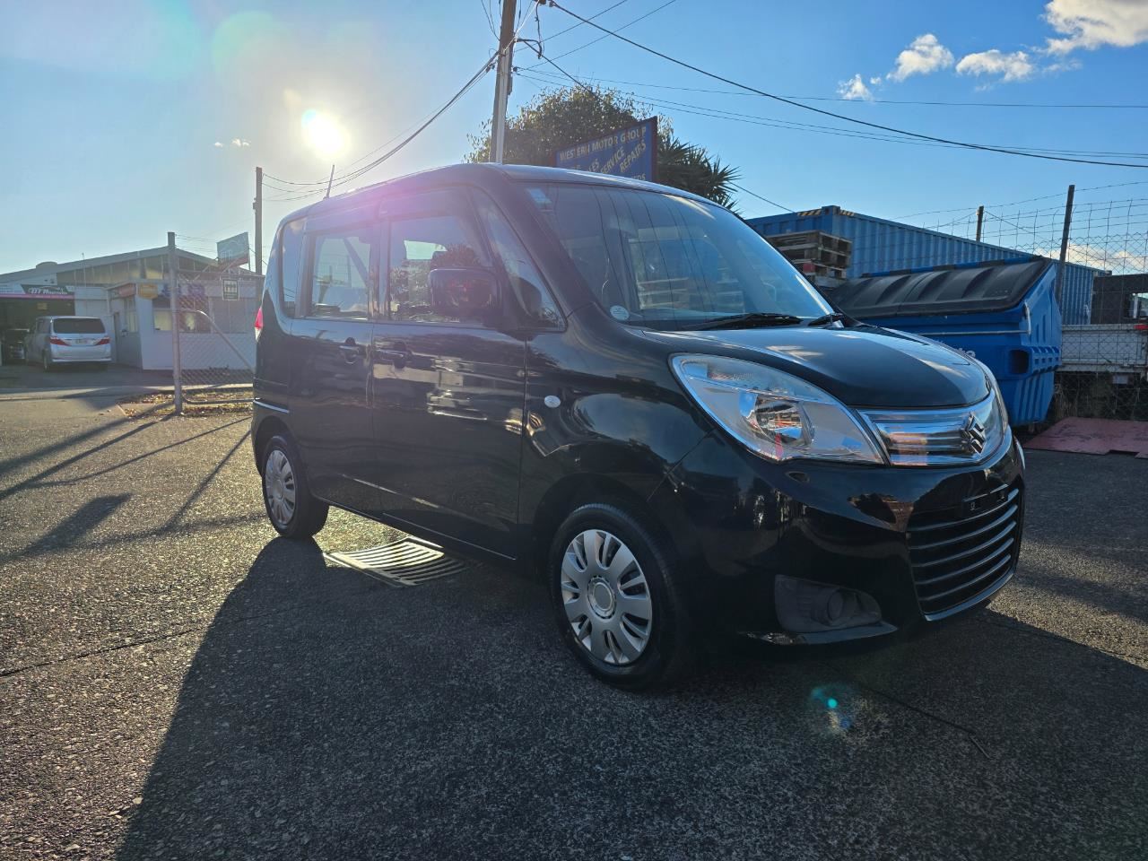 Vehicle image 4