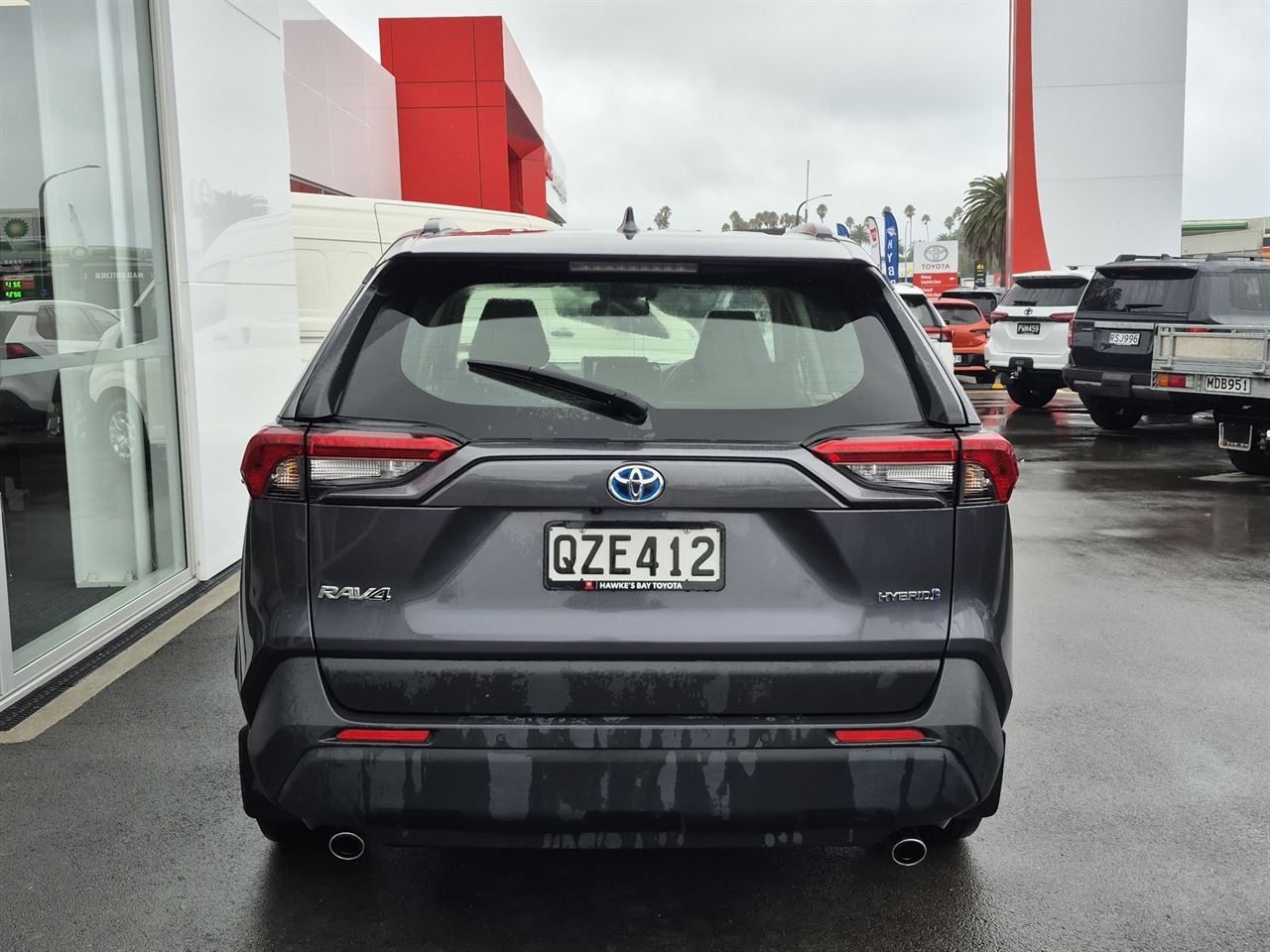 Vehicle image 4