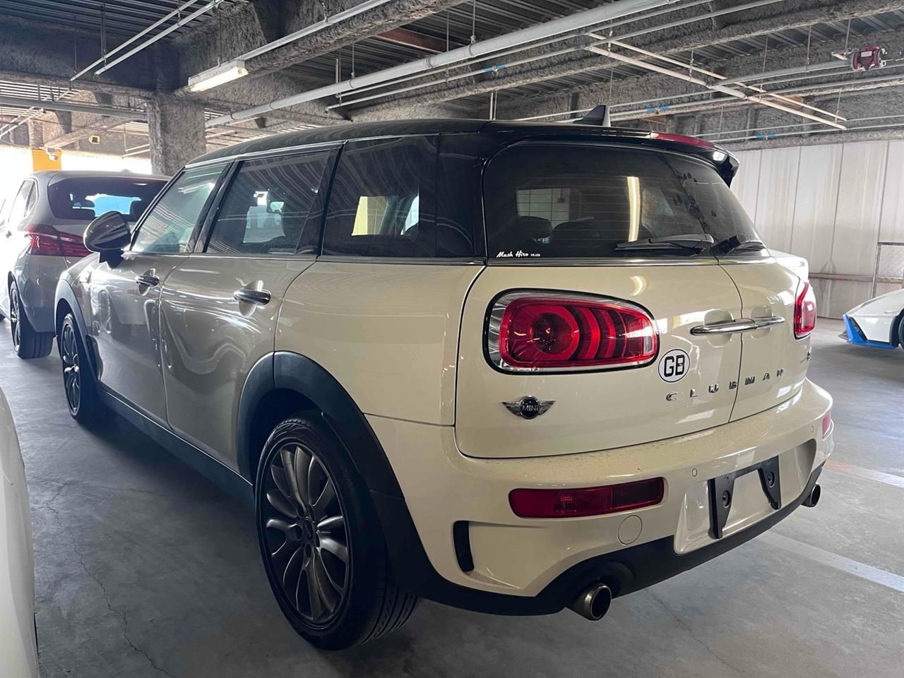 Vehicle image 2
