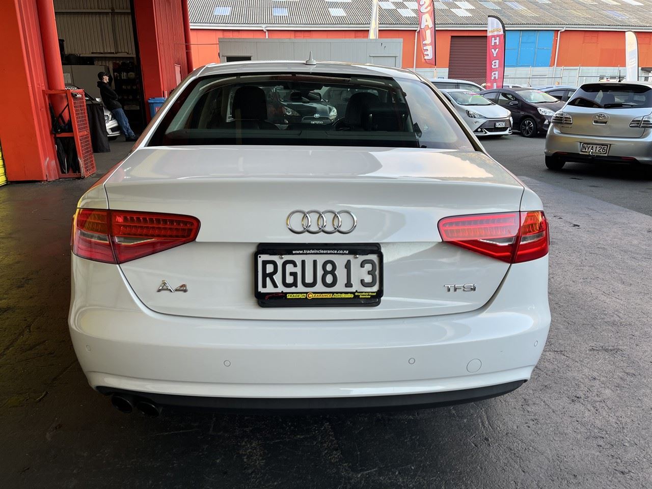 Vehicle image 5