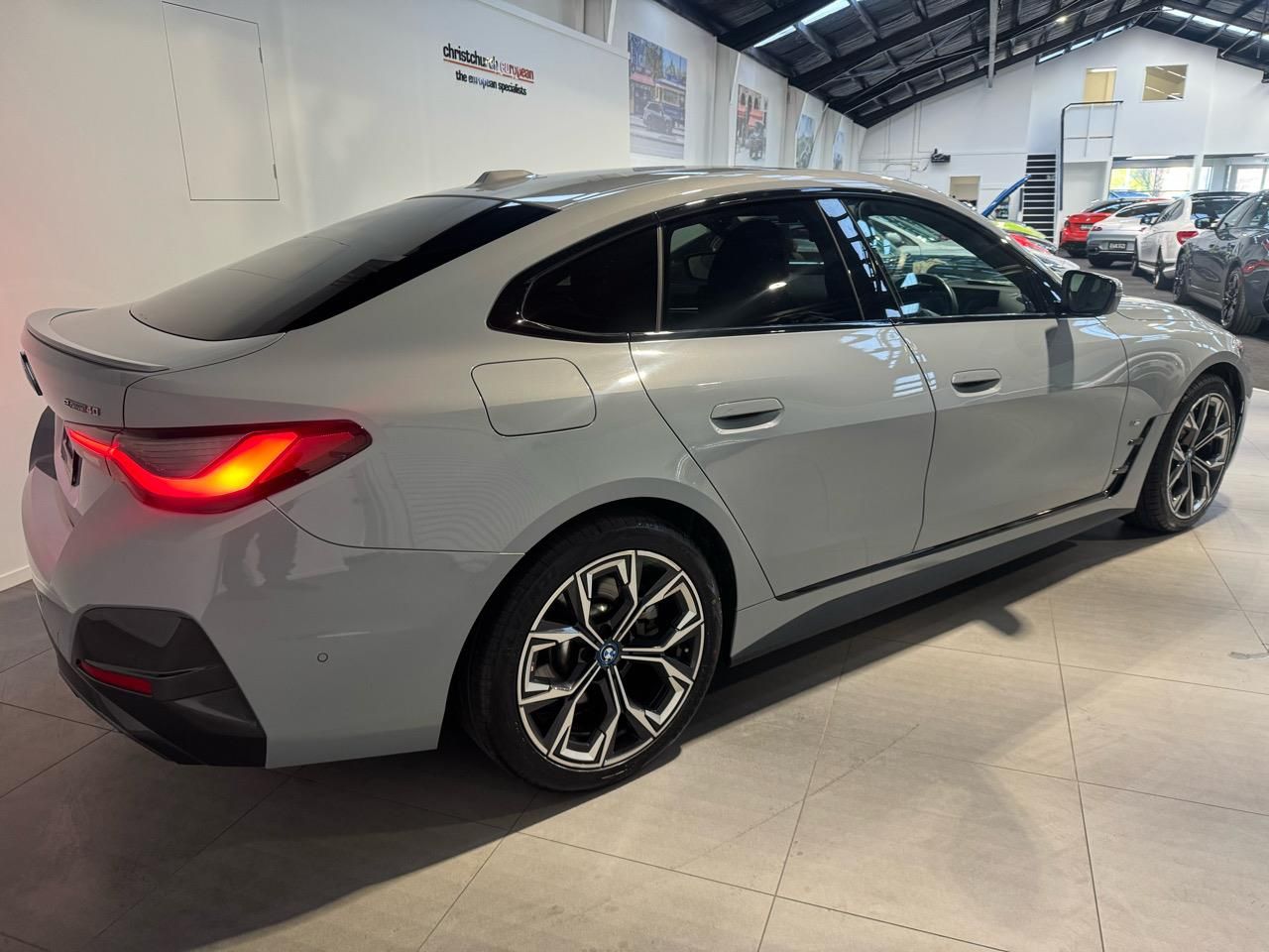 Vehicle image 5