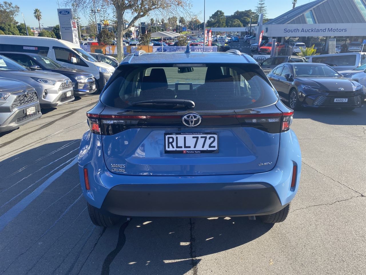 Vehicle image 3