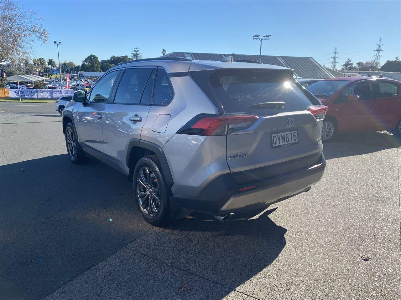 Vehicle image 5