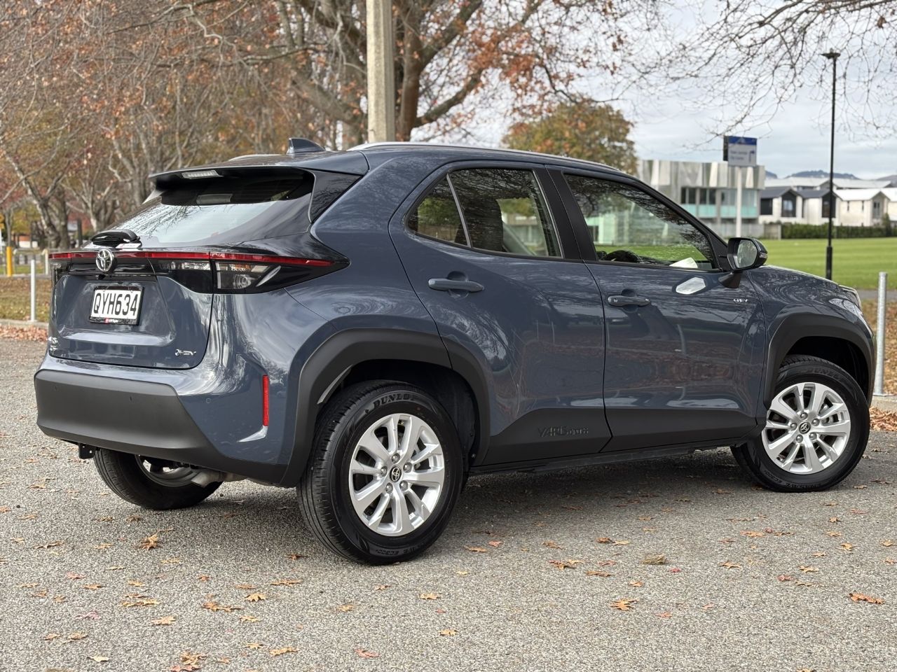 Vehicle image 5