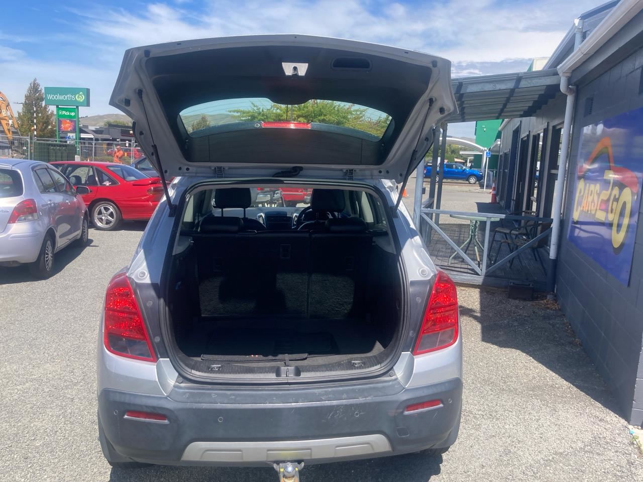 Vehicle image 5