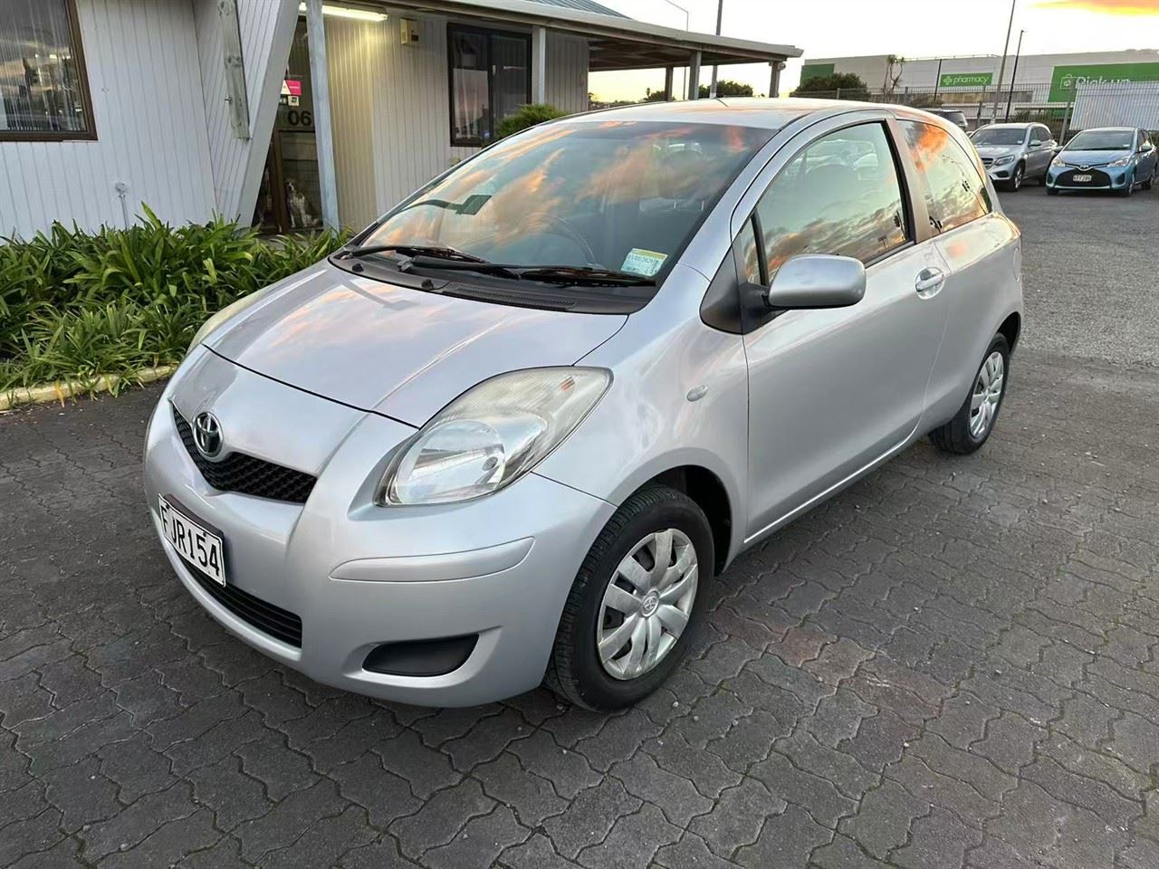 Vehicle image 3