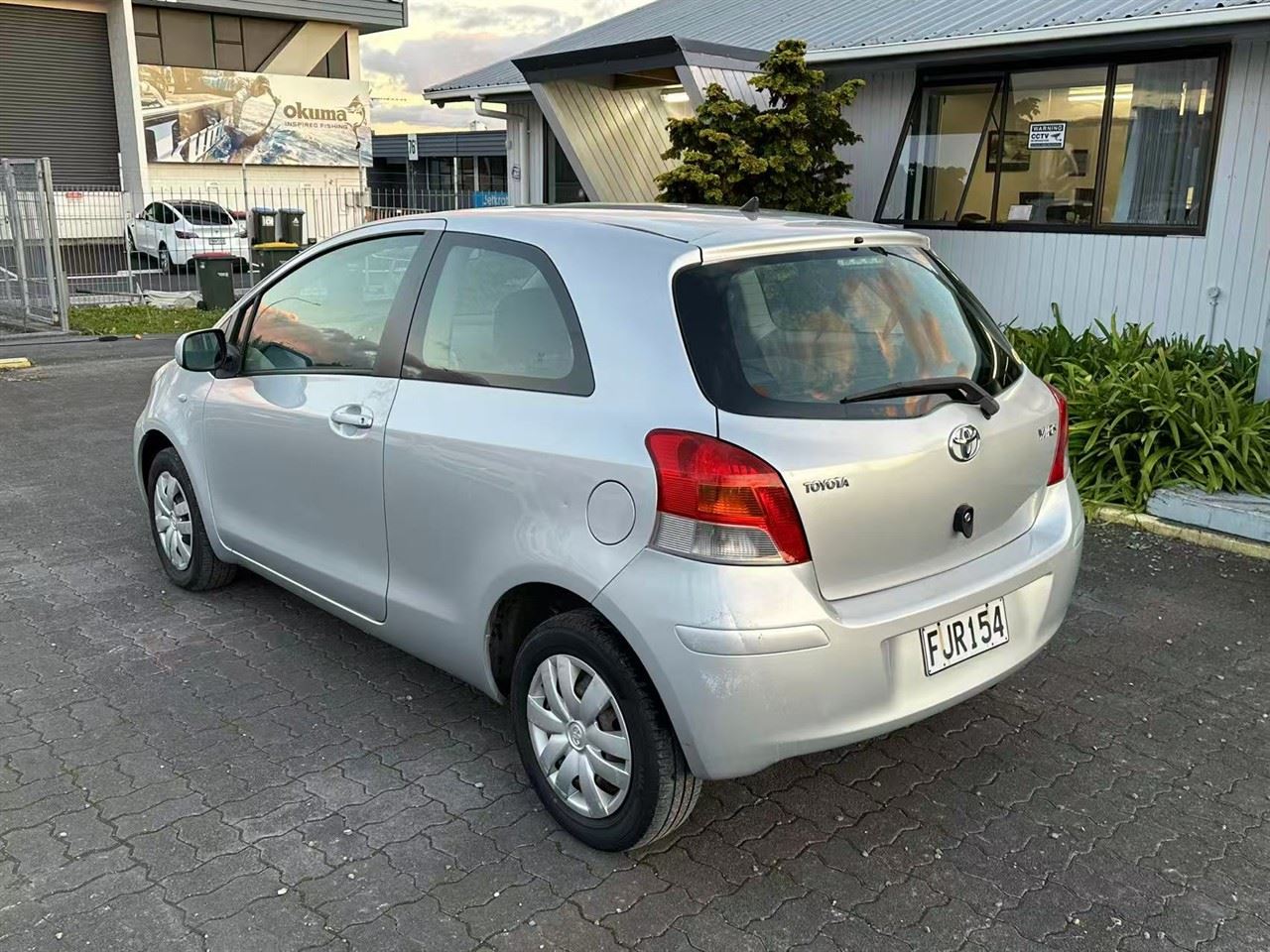 Vehicle image 5