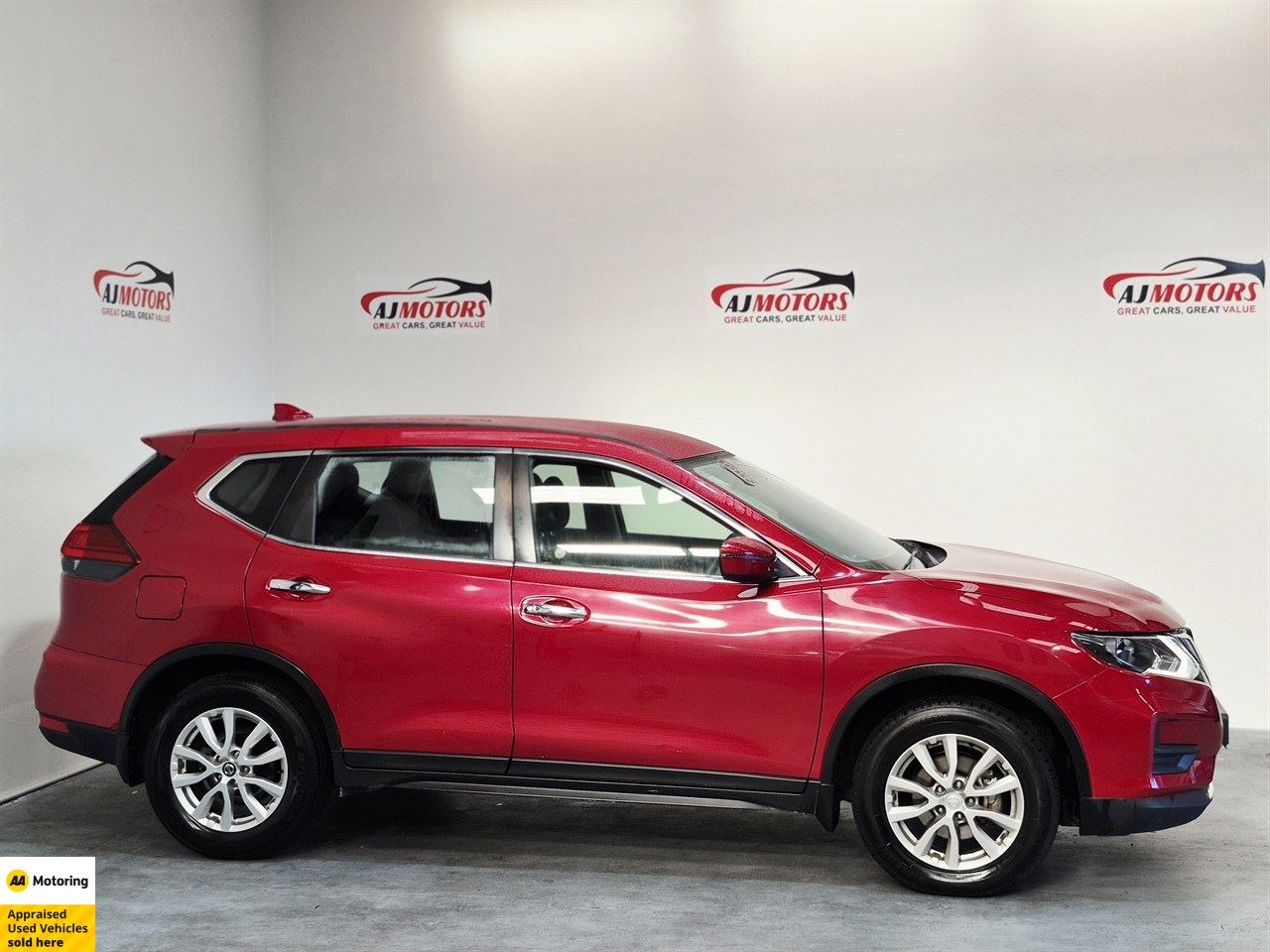 Vehicle image 3