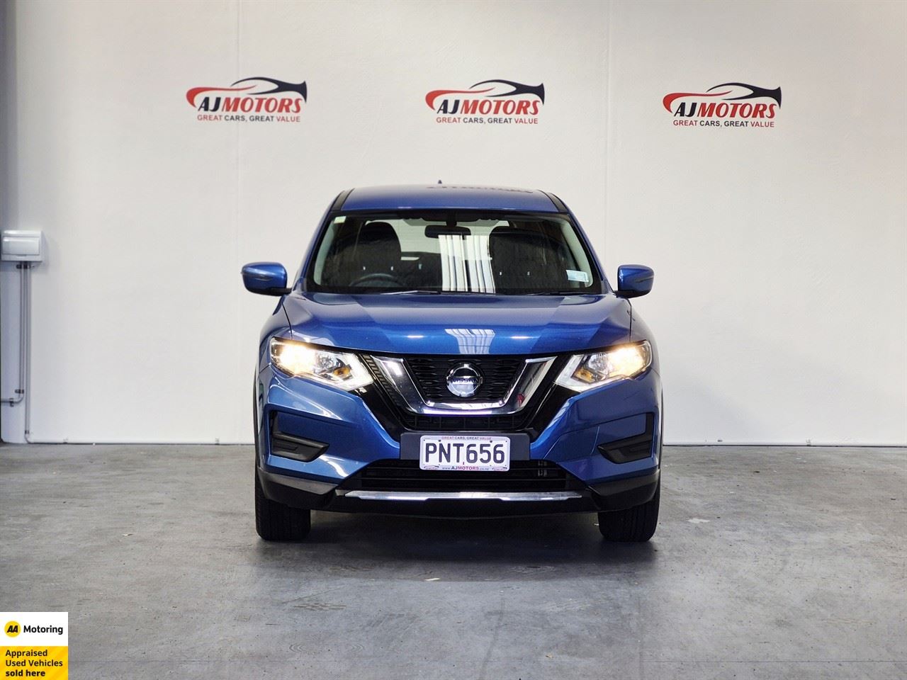 Vehicle image 2