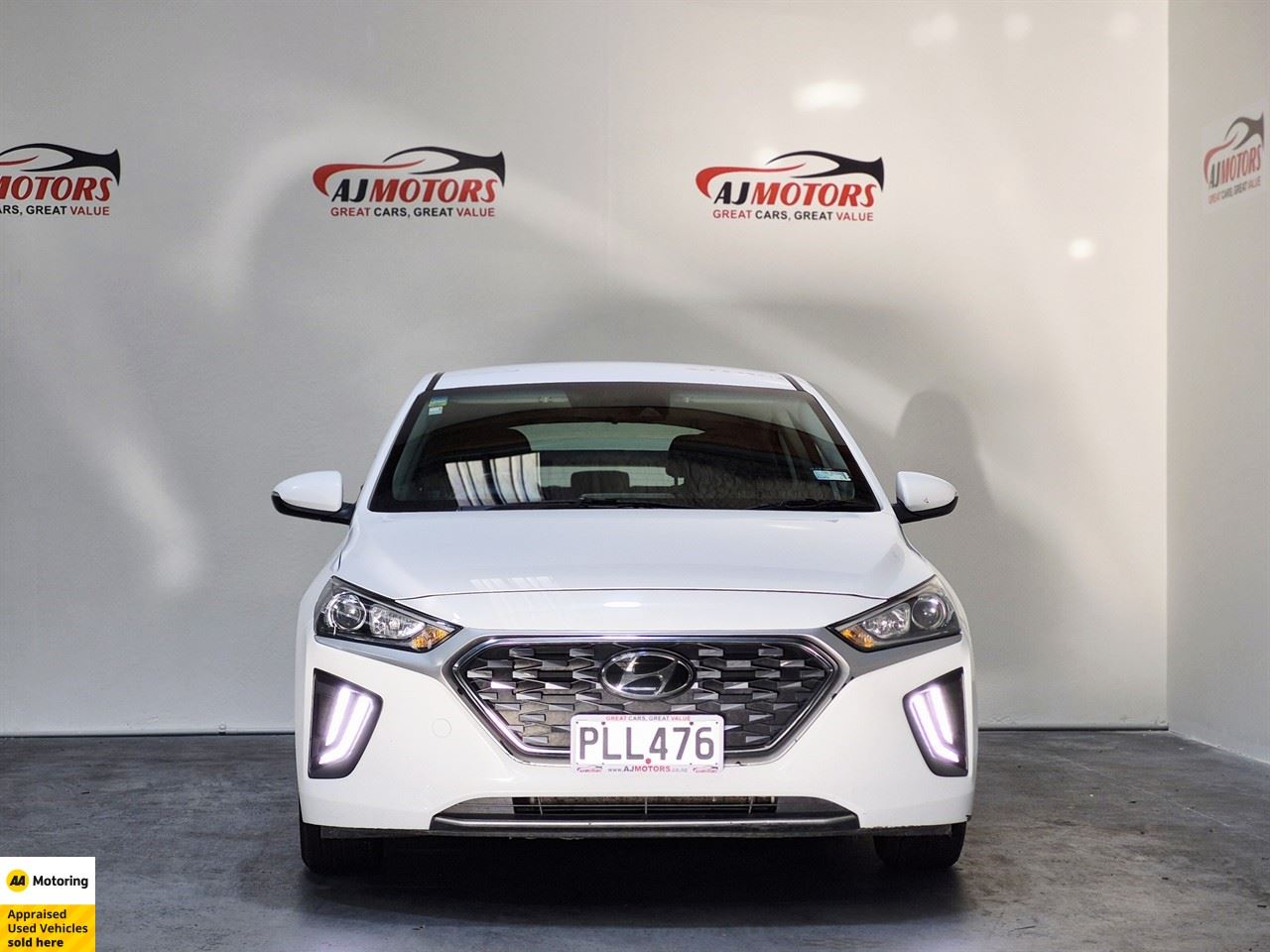 Vehicle image 2