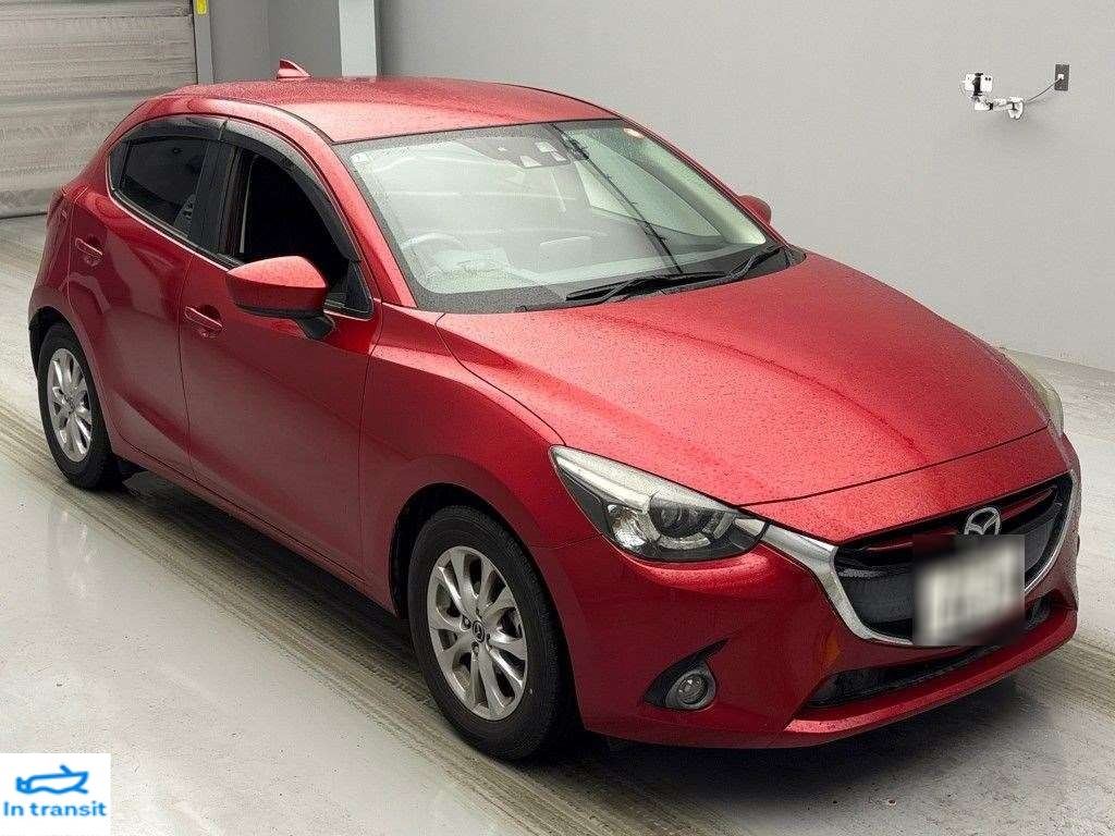 Vehicle image 4