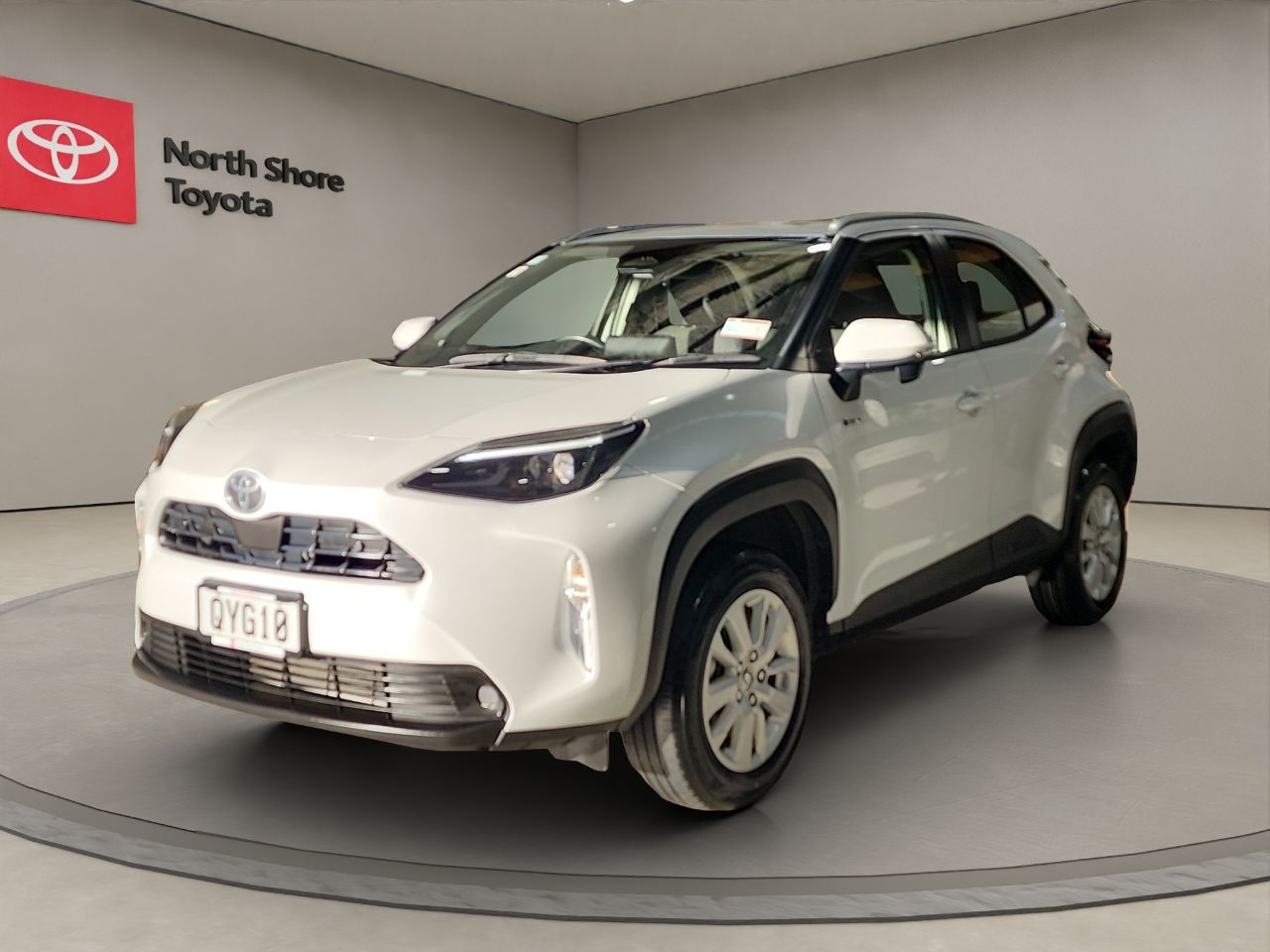 Vehicle image 3