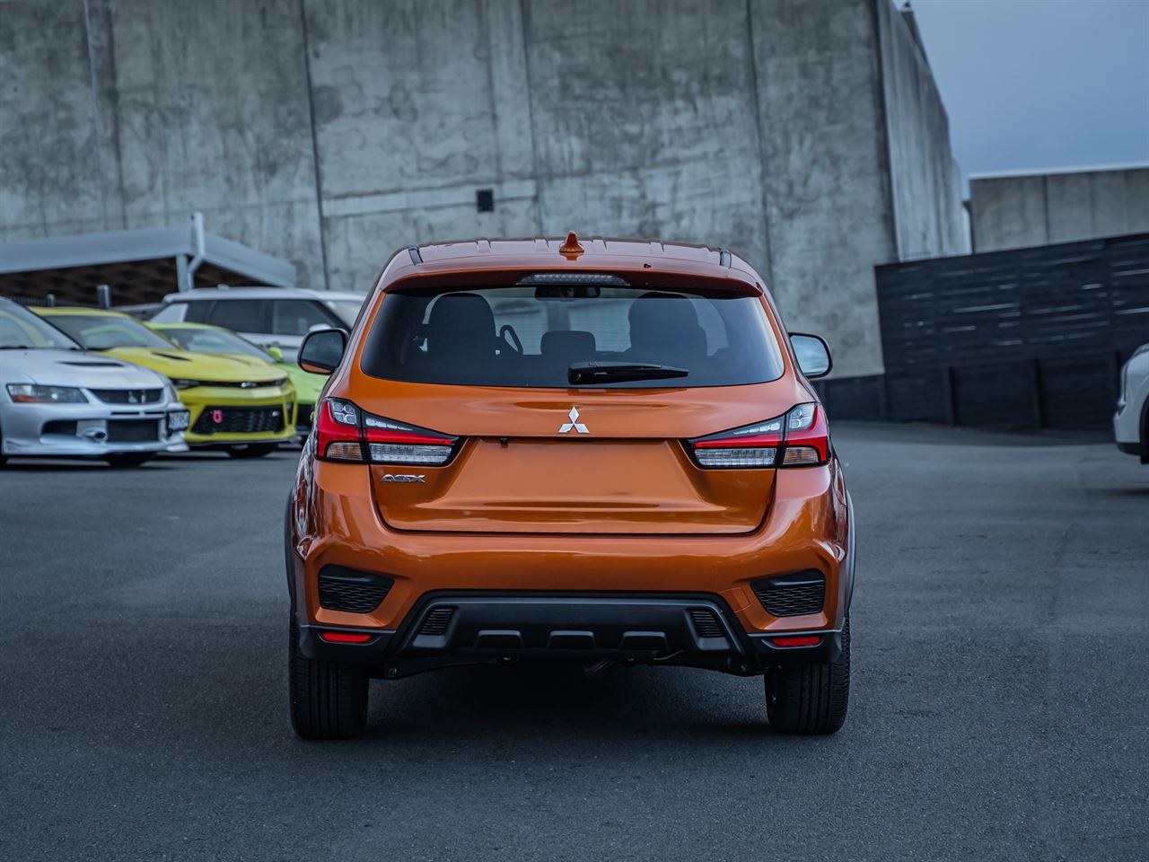 Vehicle image 4