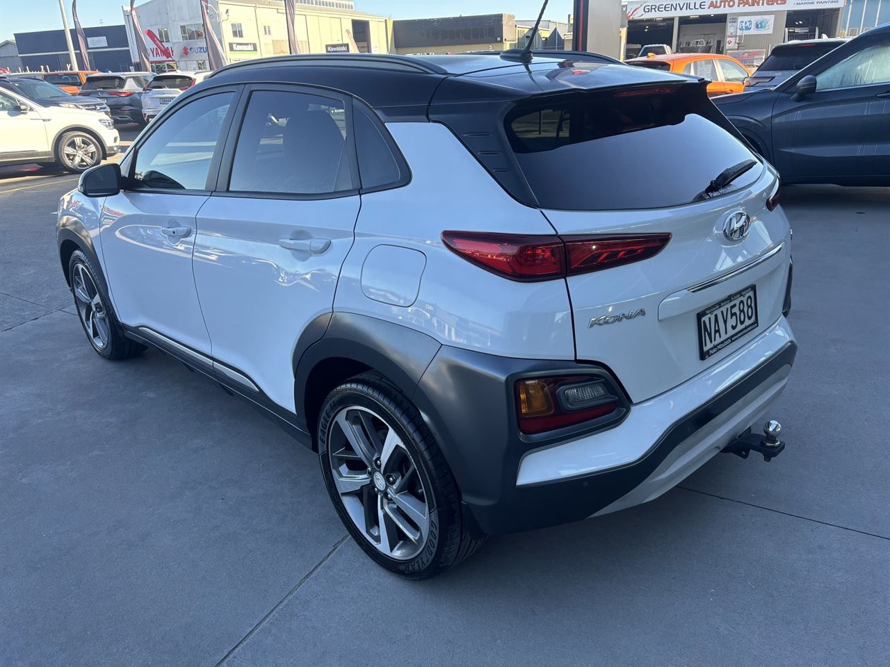 Vehicle image 5