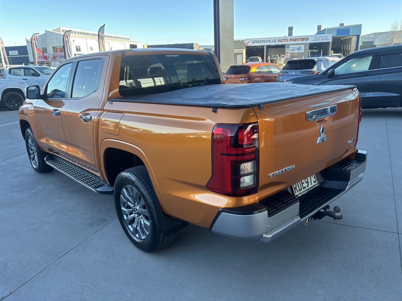 Vehicle image 5
