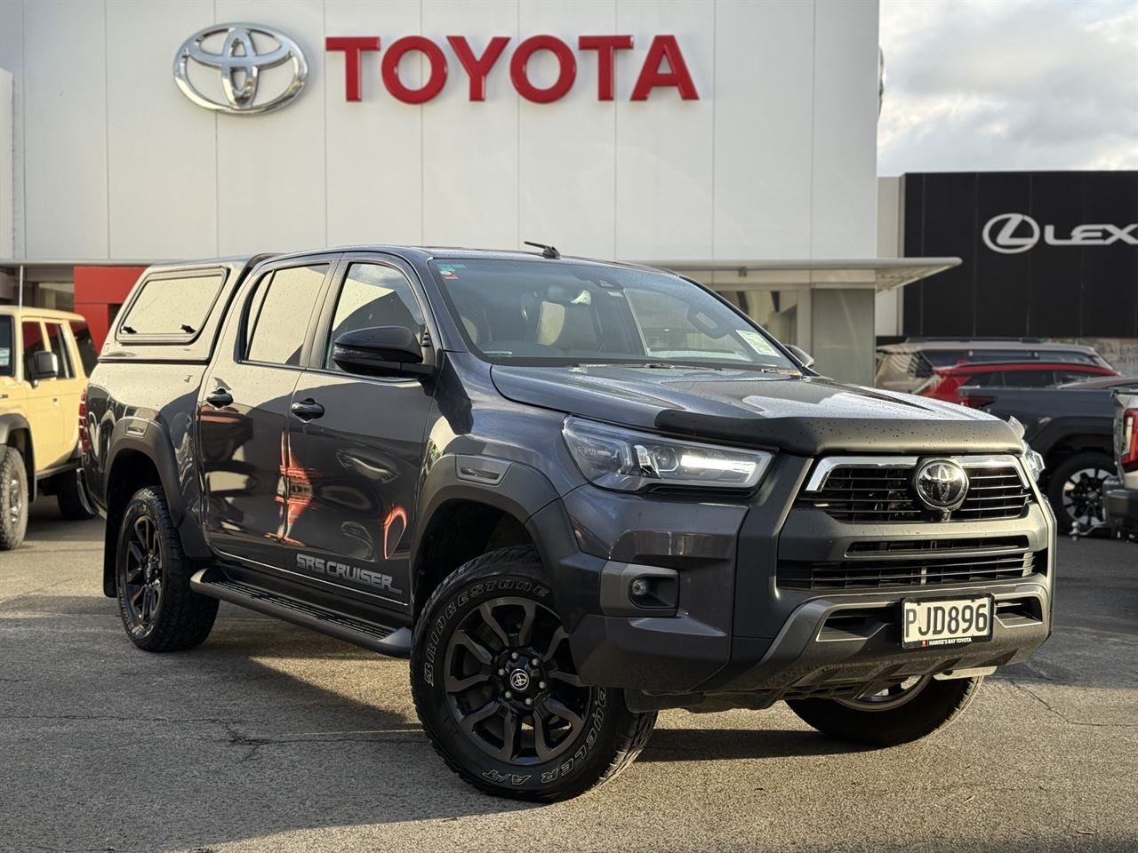 Vehicle image 1