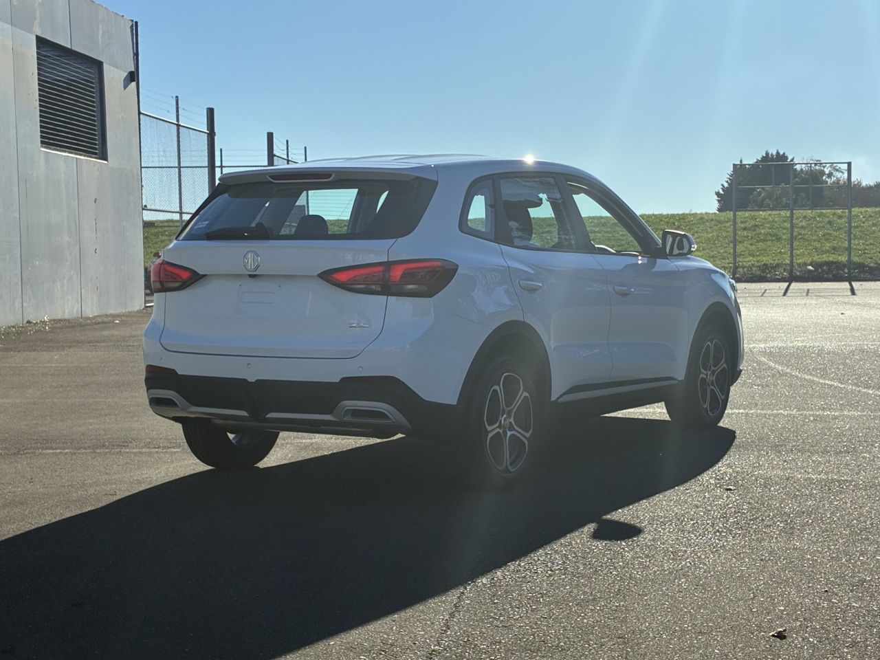 Vehicle image 3