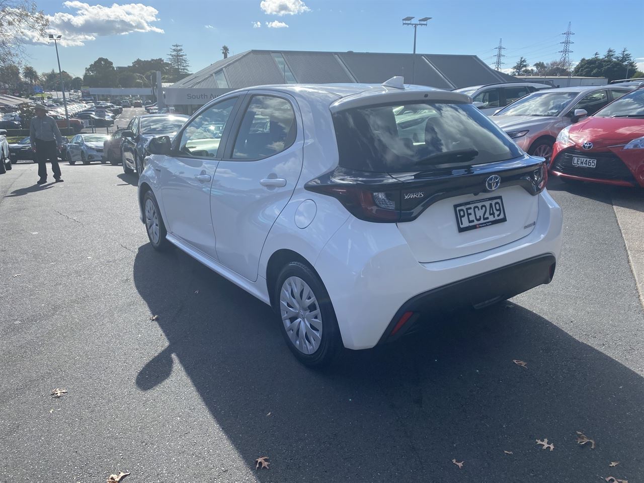 Vehicle image 5