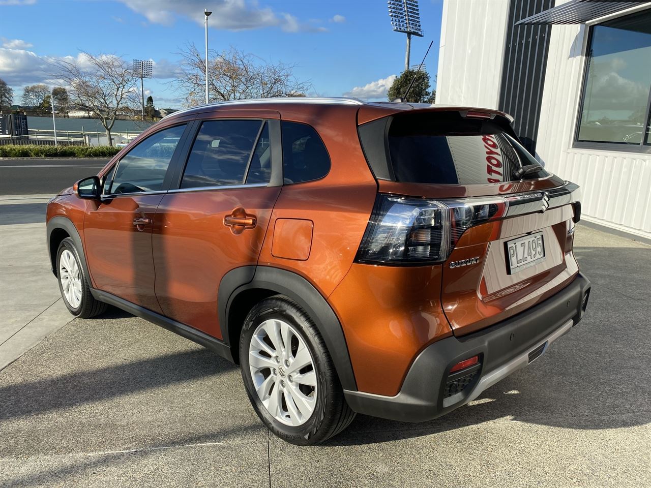 Vehicle image 3