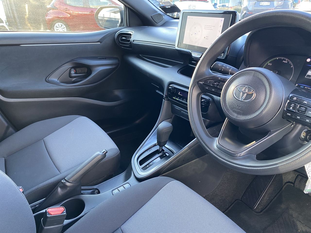 Vehicle image 5
