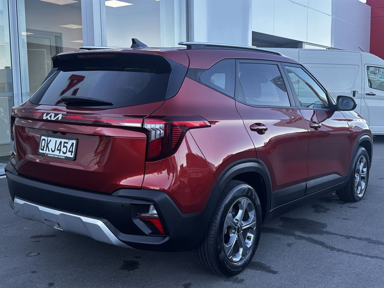 Vehicle image 3