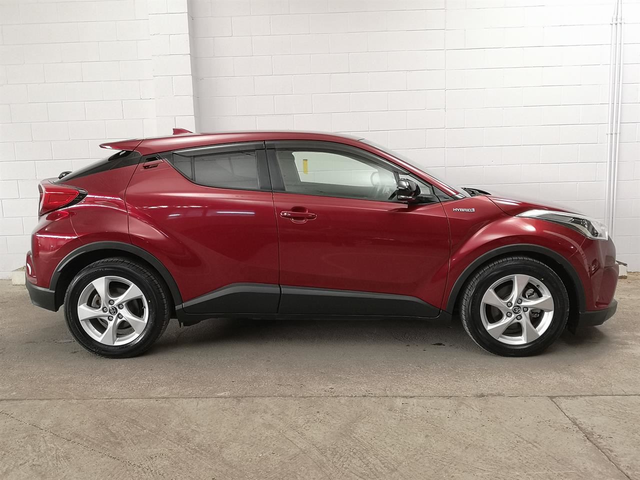 Vehicle image 3