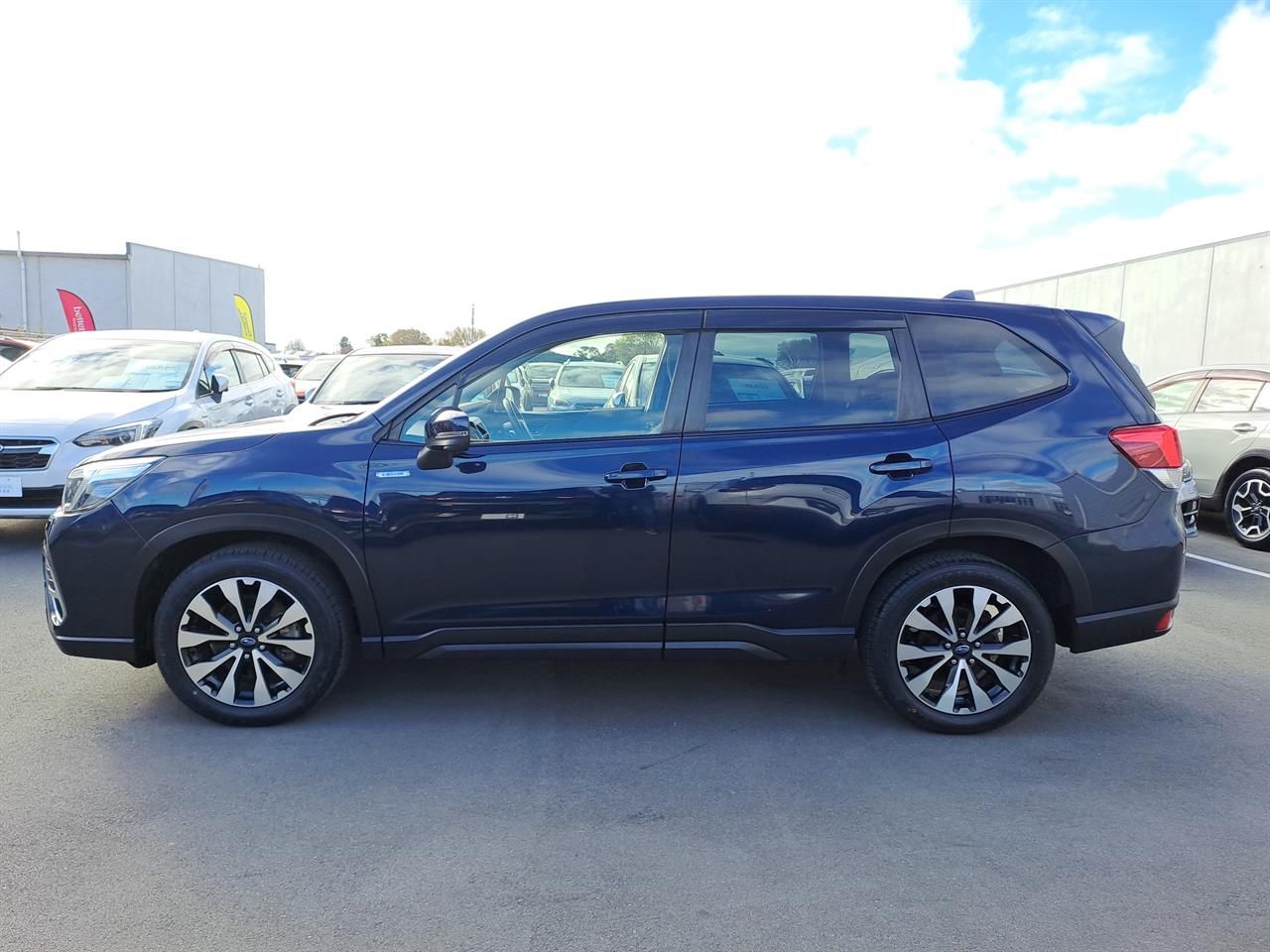 Vehicle image 4