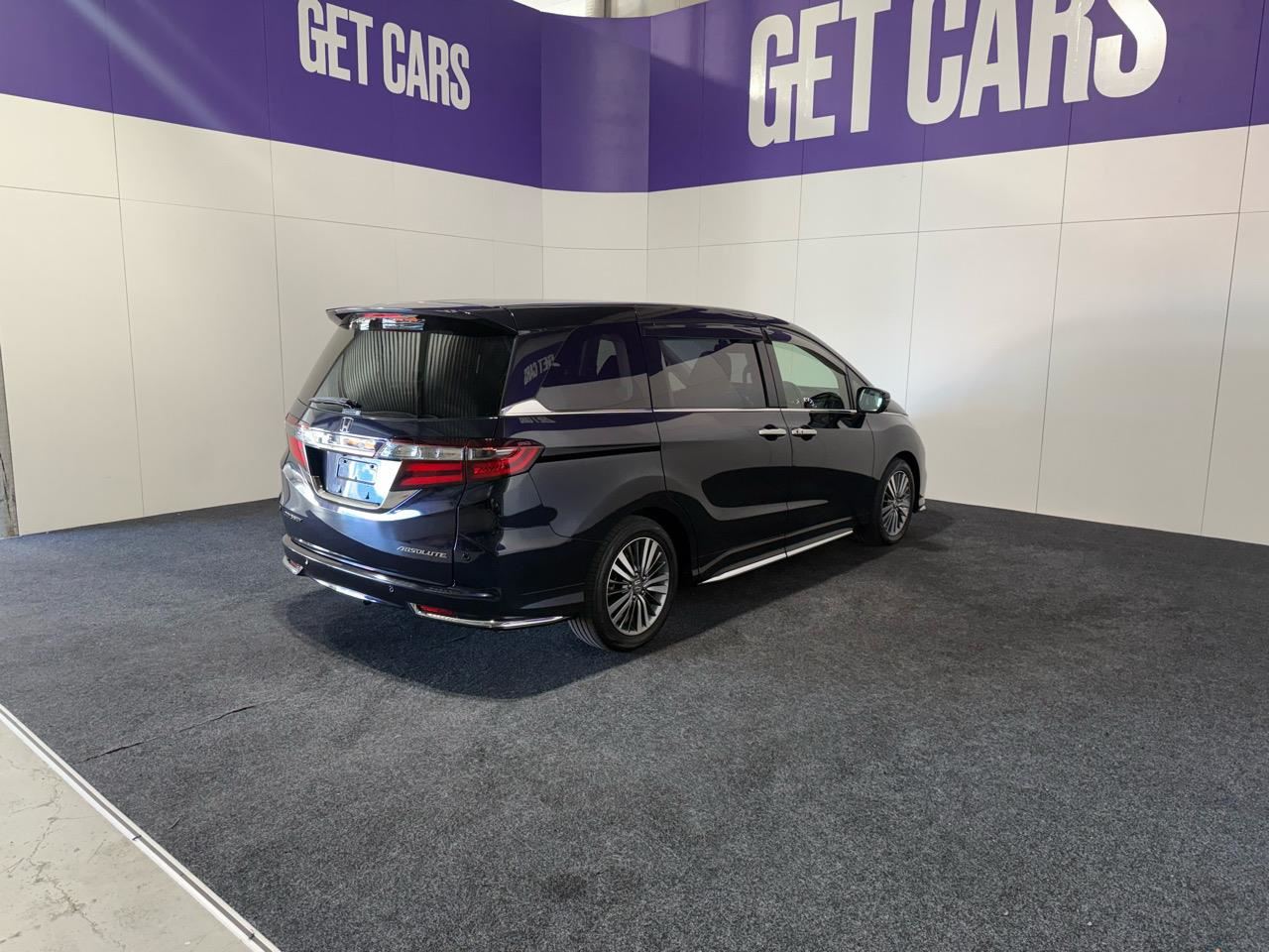 Vehicle image 4