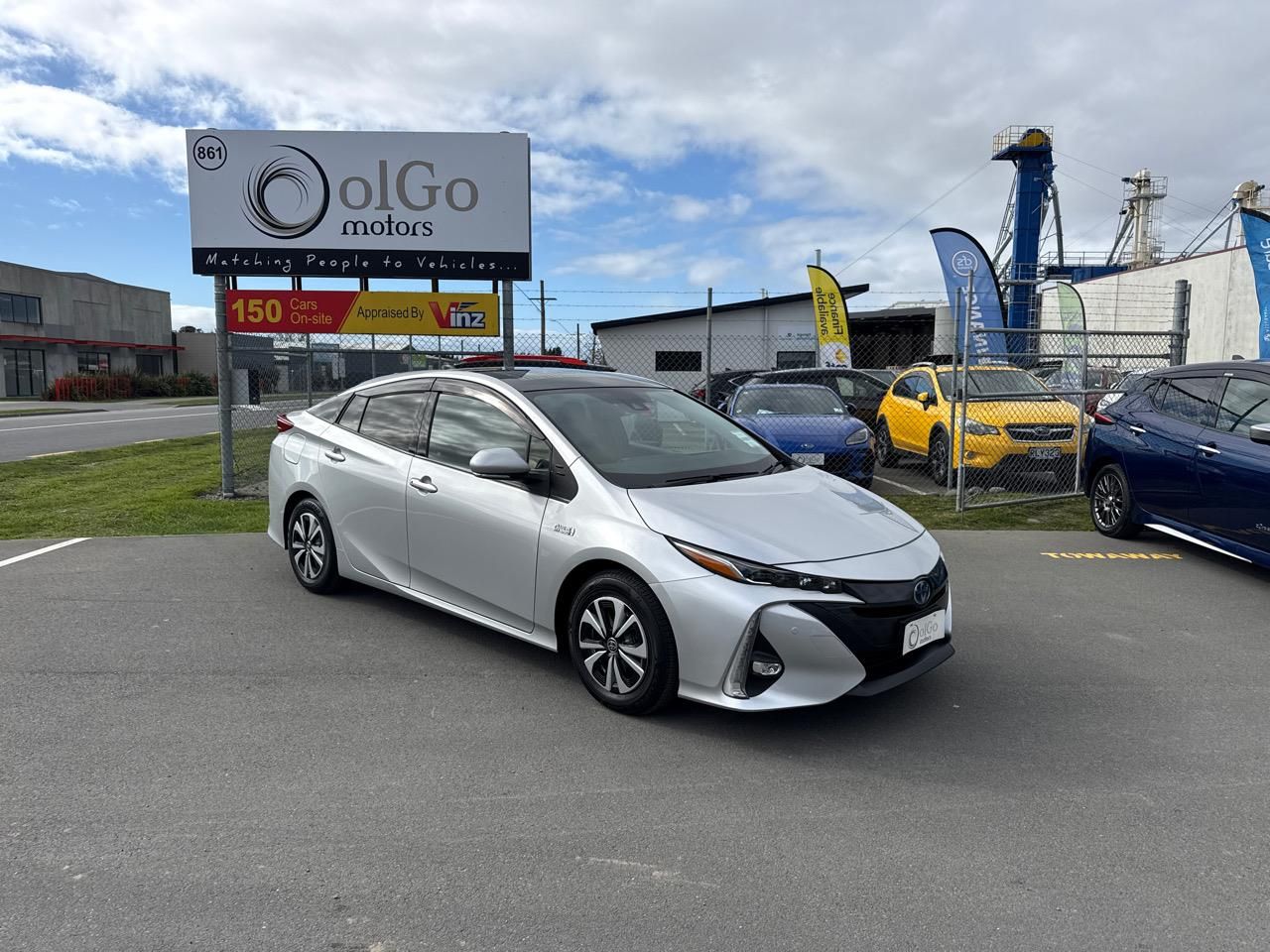Vehicle image 1