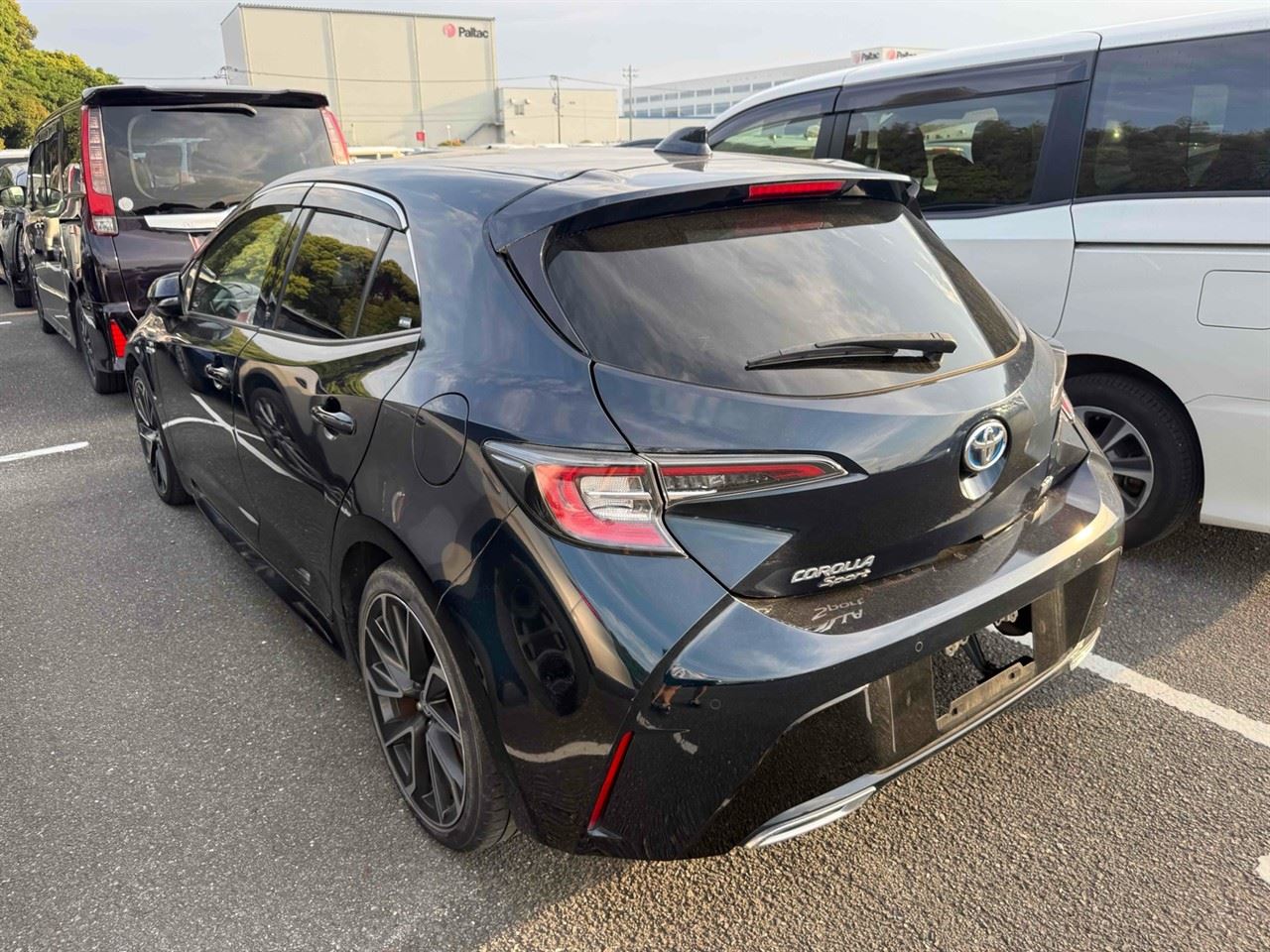Vehicle image 5