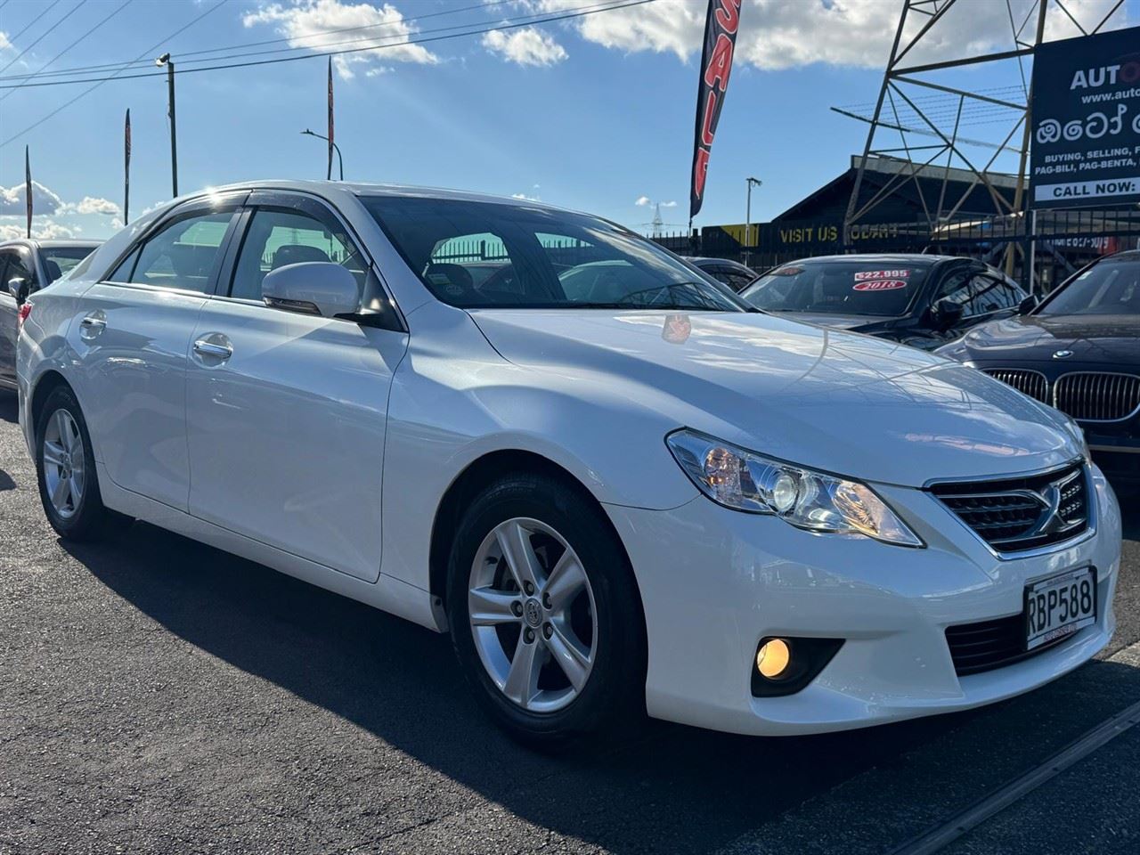 Vehicle image 5