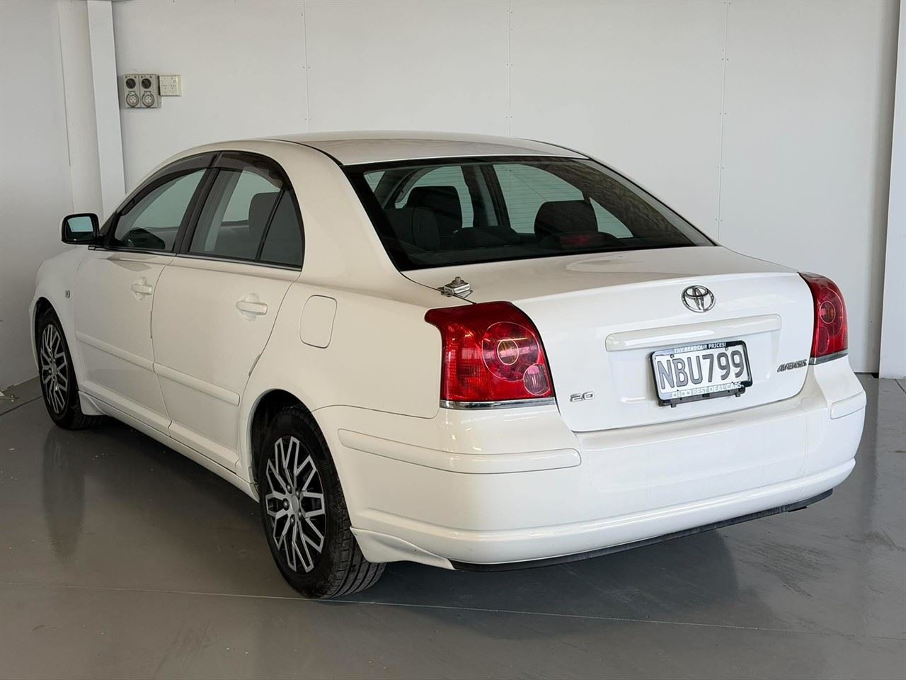 Vehicle image 4