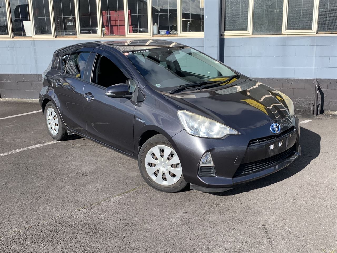 Vehicle image 1