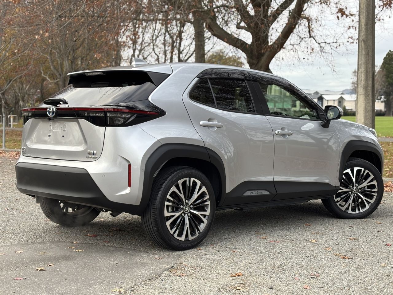 Vehicle image 5