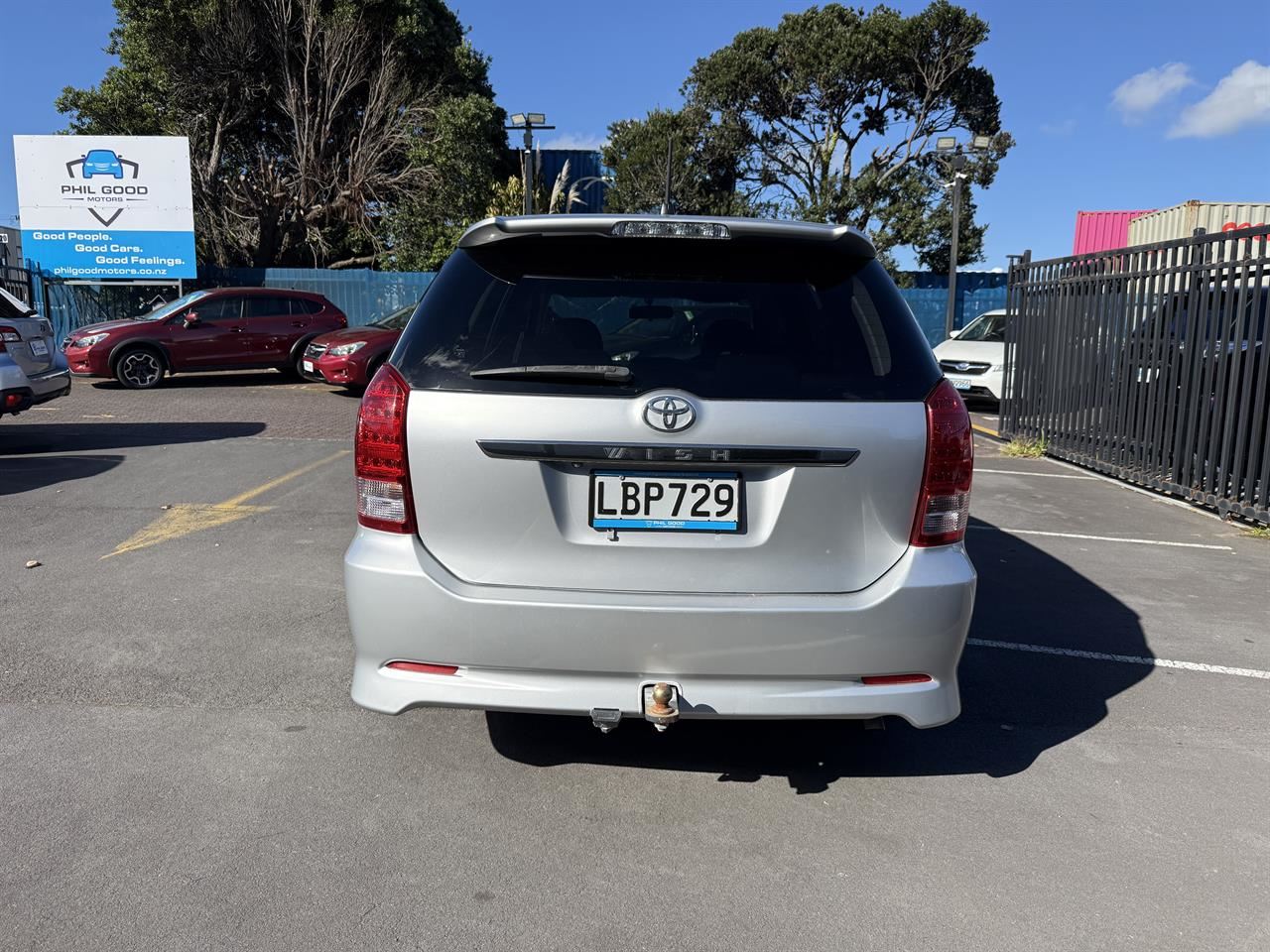 Vehicle image 5