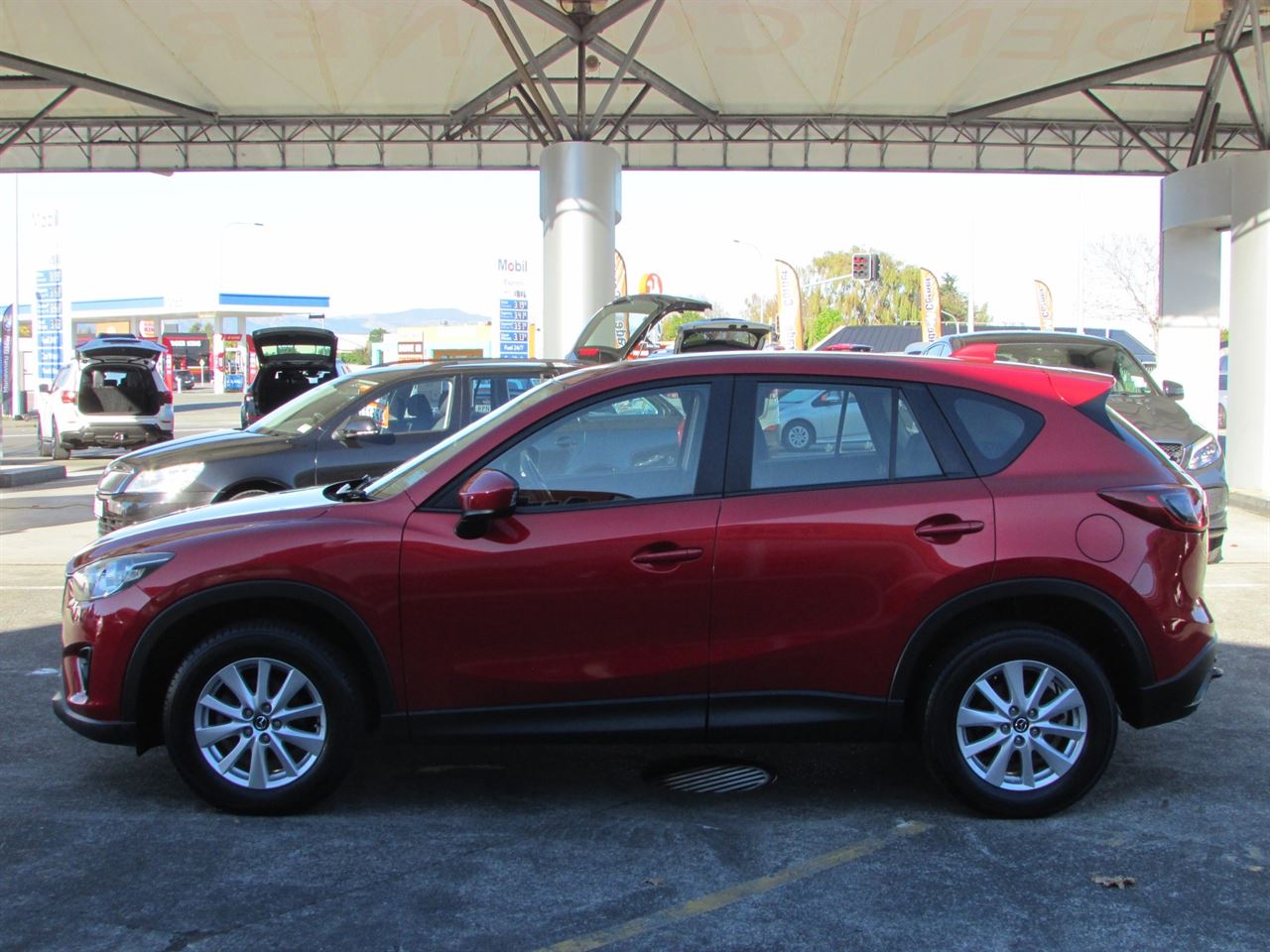 Vehicle image 4