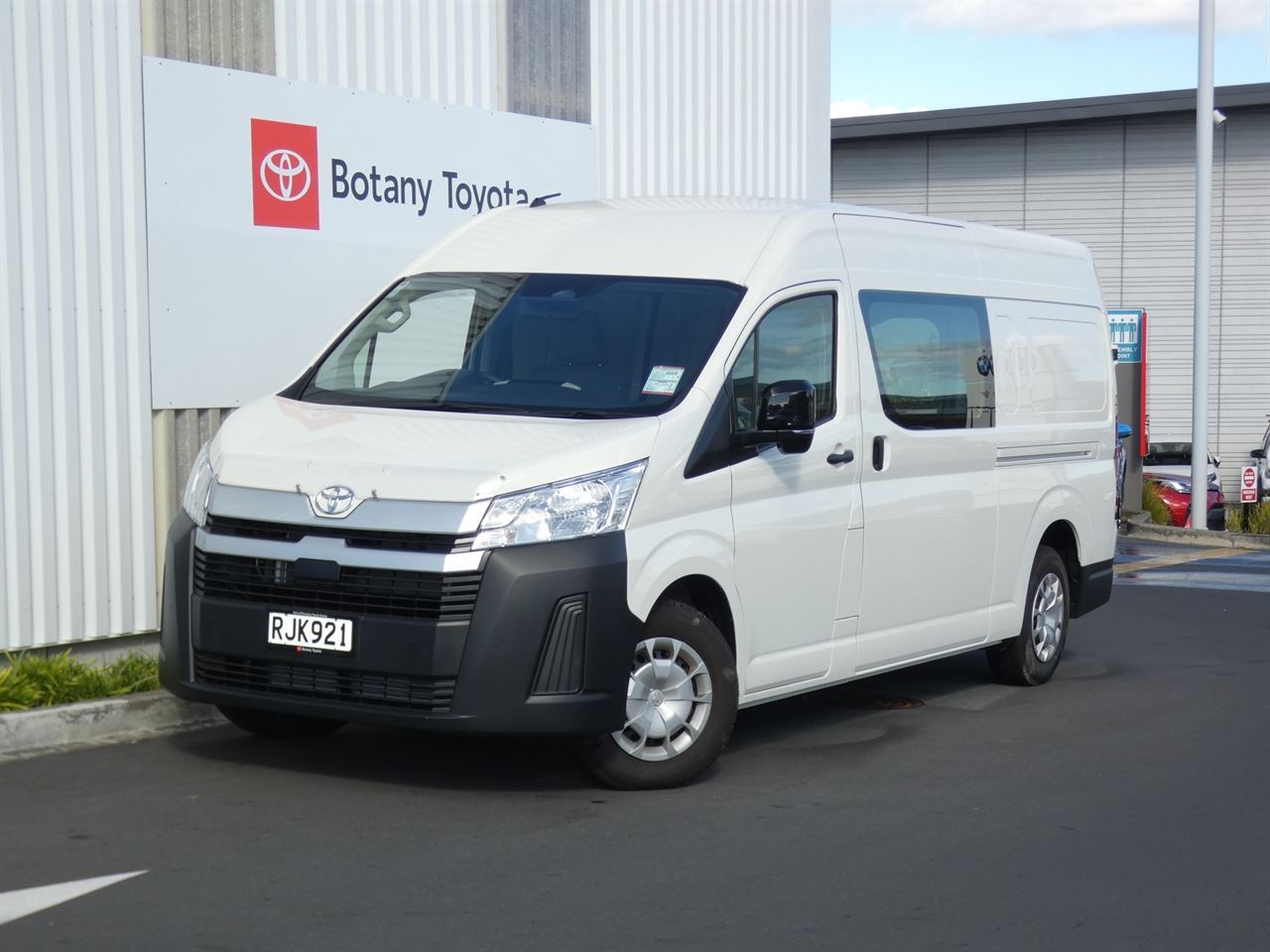 Vehicle image 1