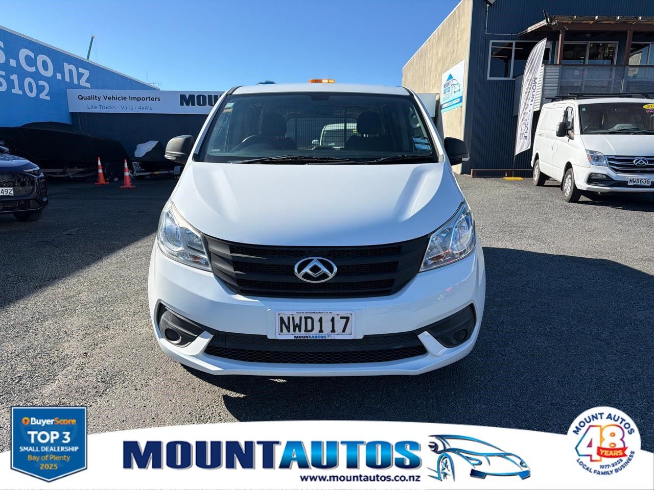 Vehicle image 3