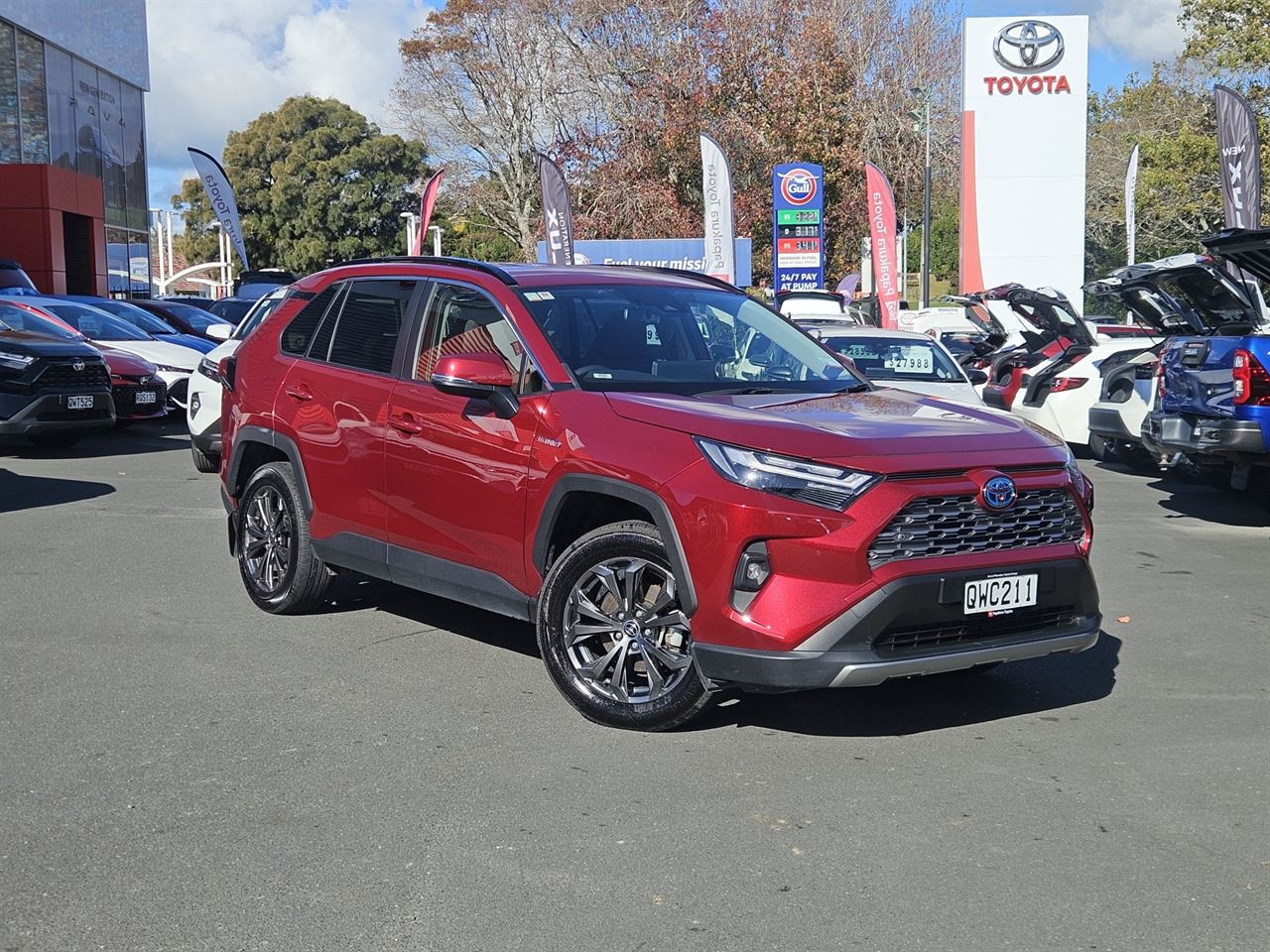 Vehicle image 5