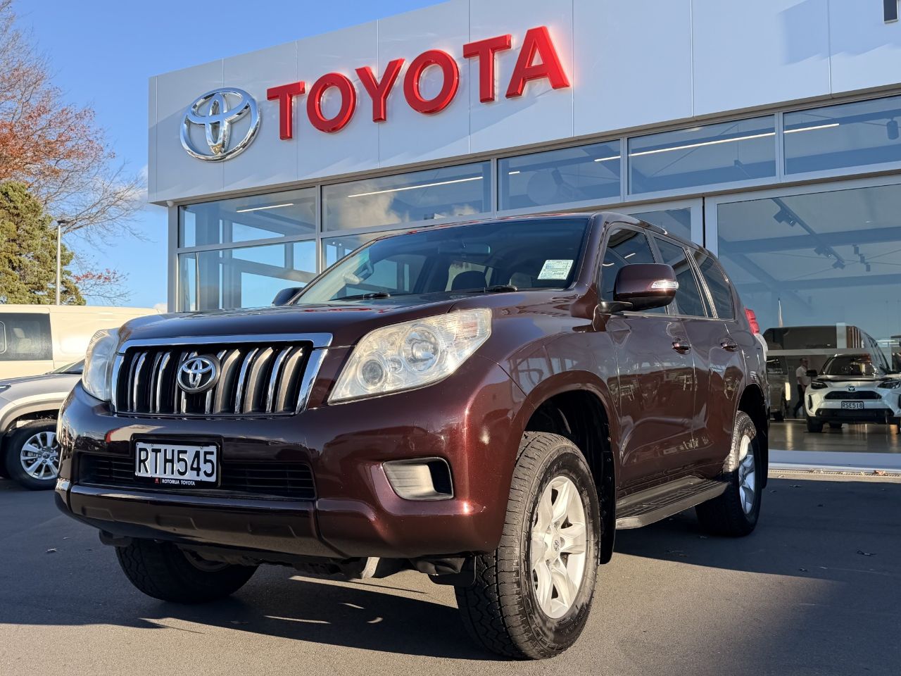 Vehicle image 4