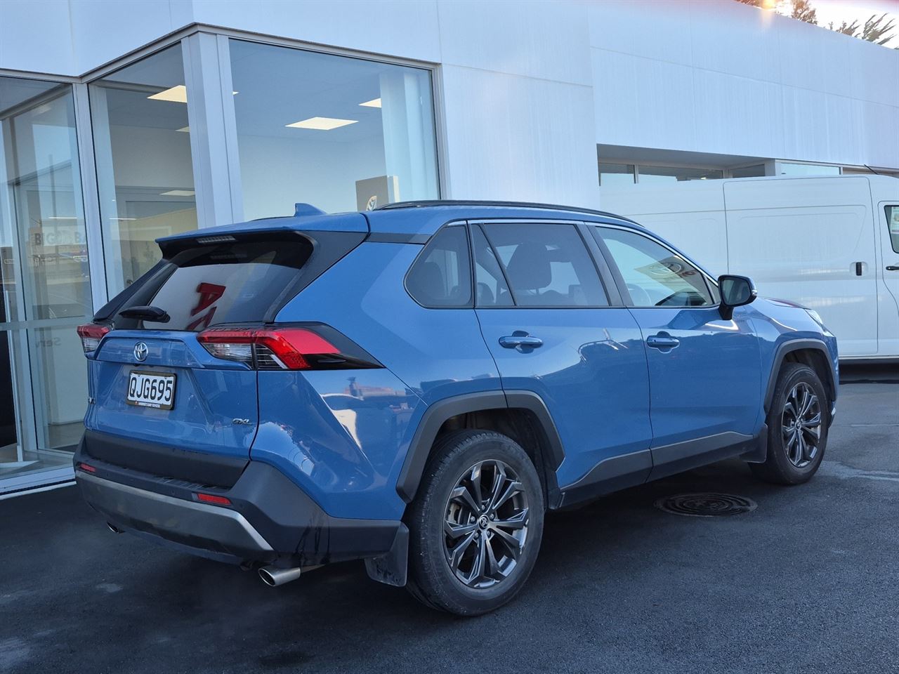 Vehicle image 3